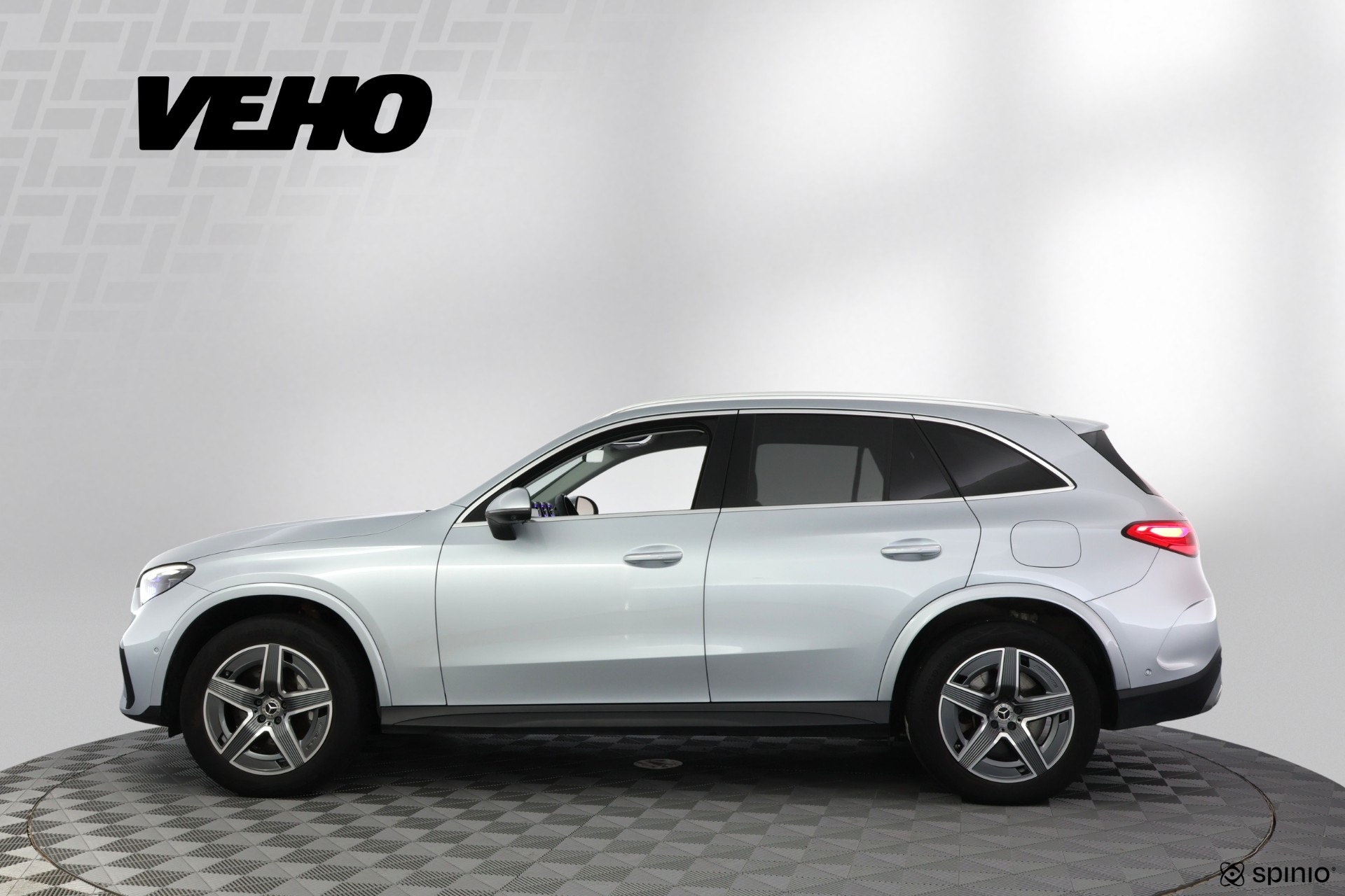 Mercedes-Benz GLC 300 e 4MATIC A AMG 2023, kuva 2/23