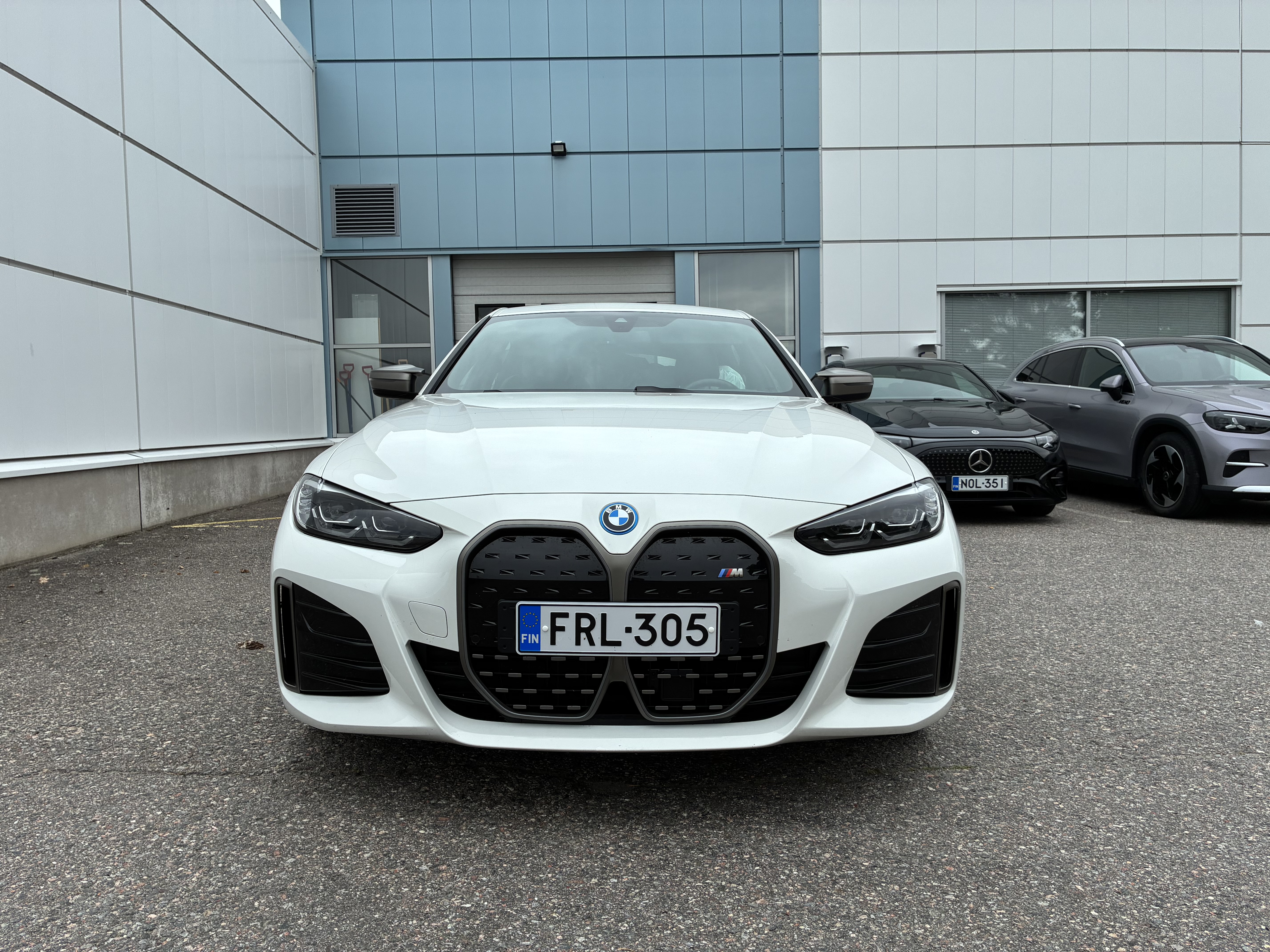BMW i4 M50 Fully Charged 2023, photo 2/20