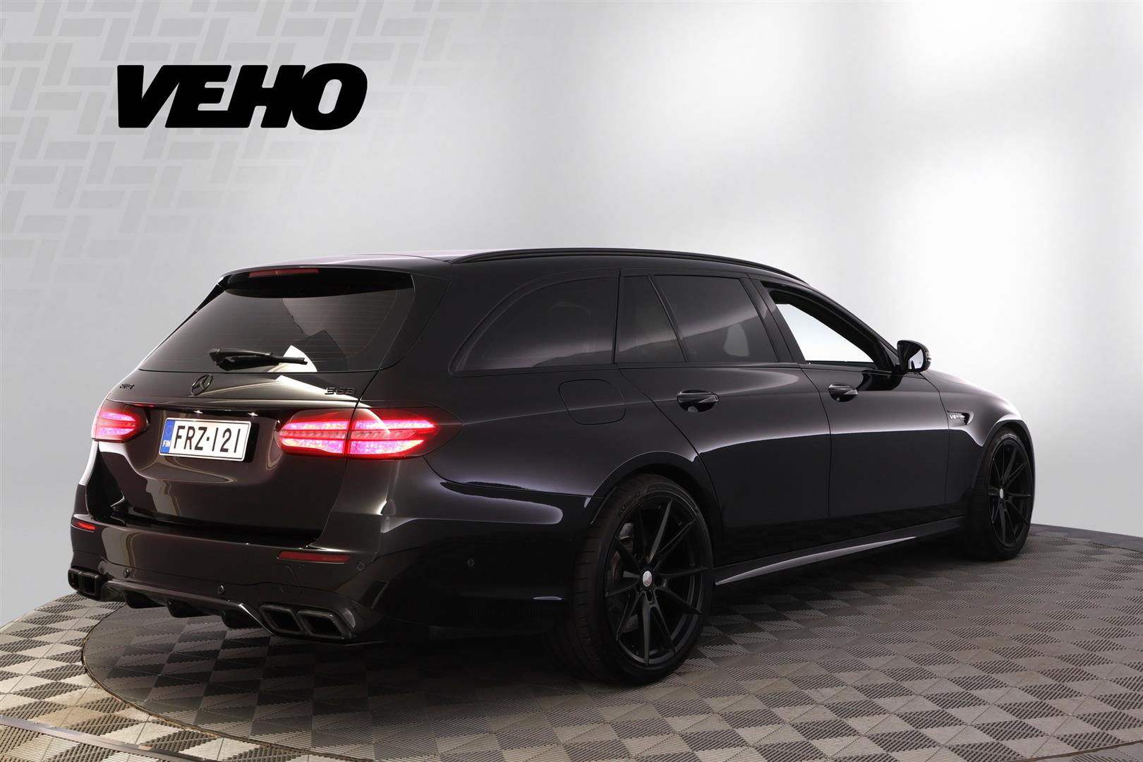 Mercedes-Benz E 63 AMG 2017, kuva 5/50