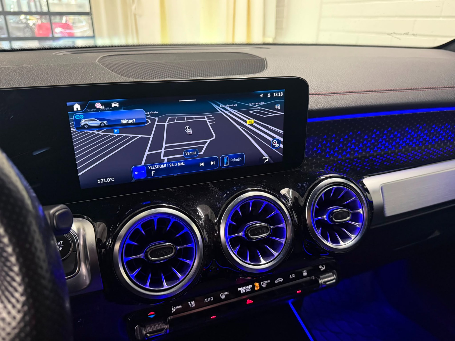 Mercedes-Benz EQB 300 4MATIC 2024, photo 7/11