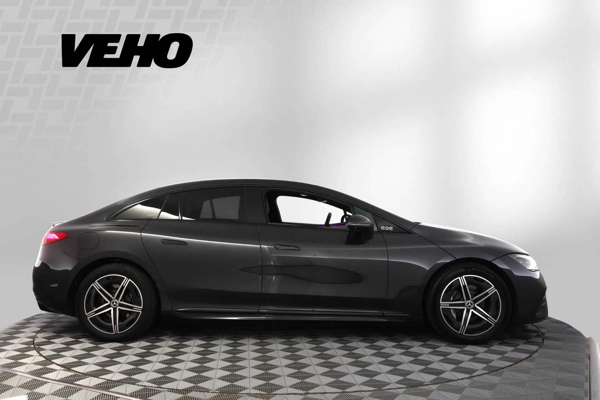 Mercedes-Benz EQE 350 AMG 2022, kuva 4/32