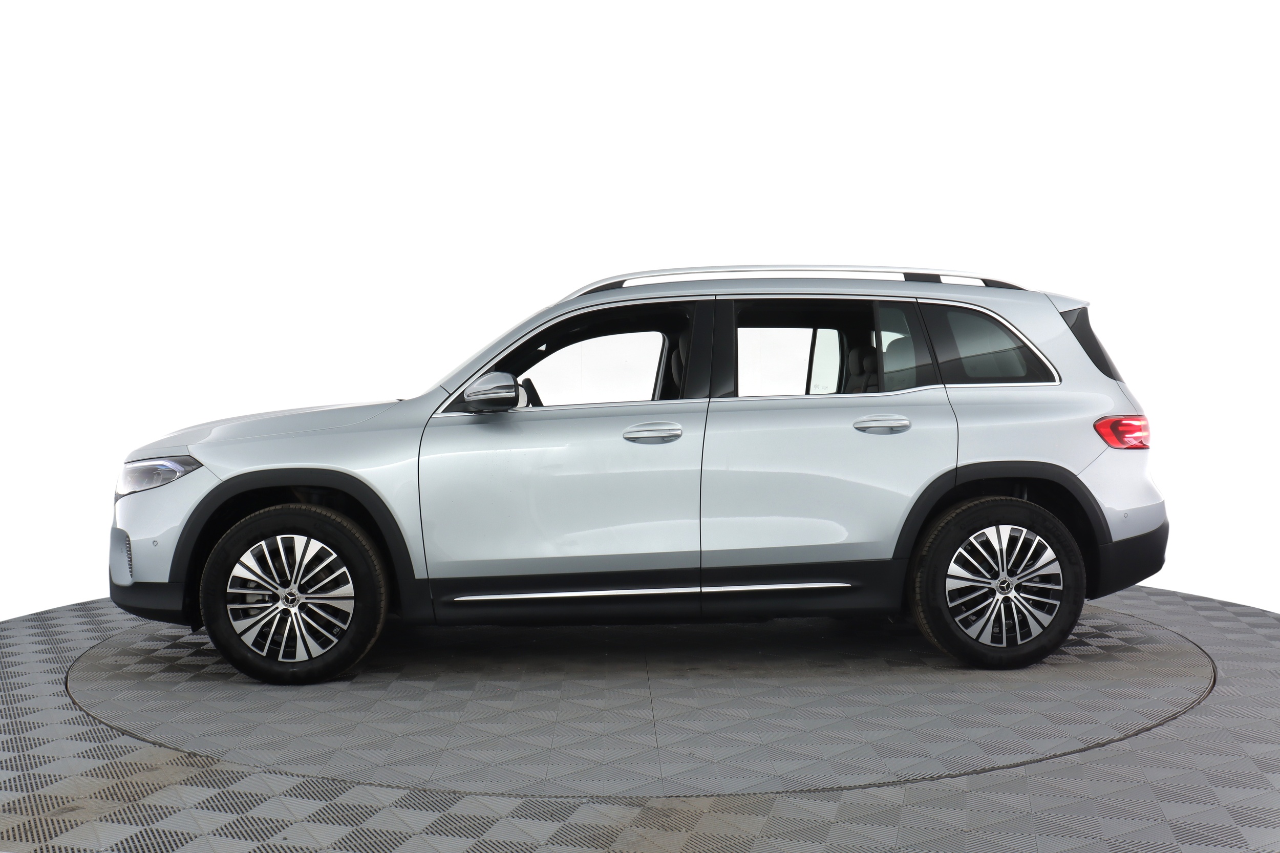 Mercedes-Benz EQB 2025, kuva 2/20