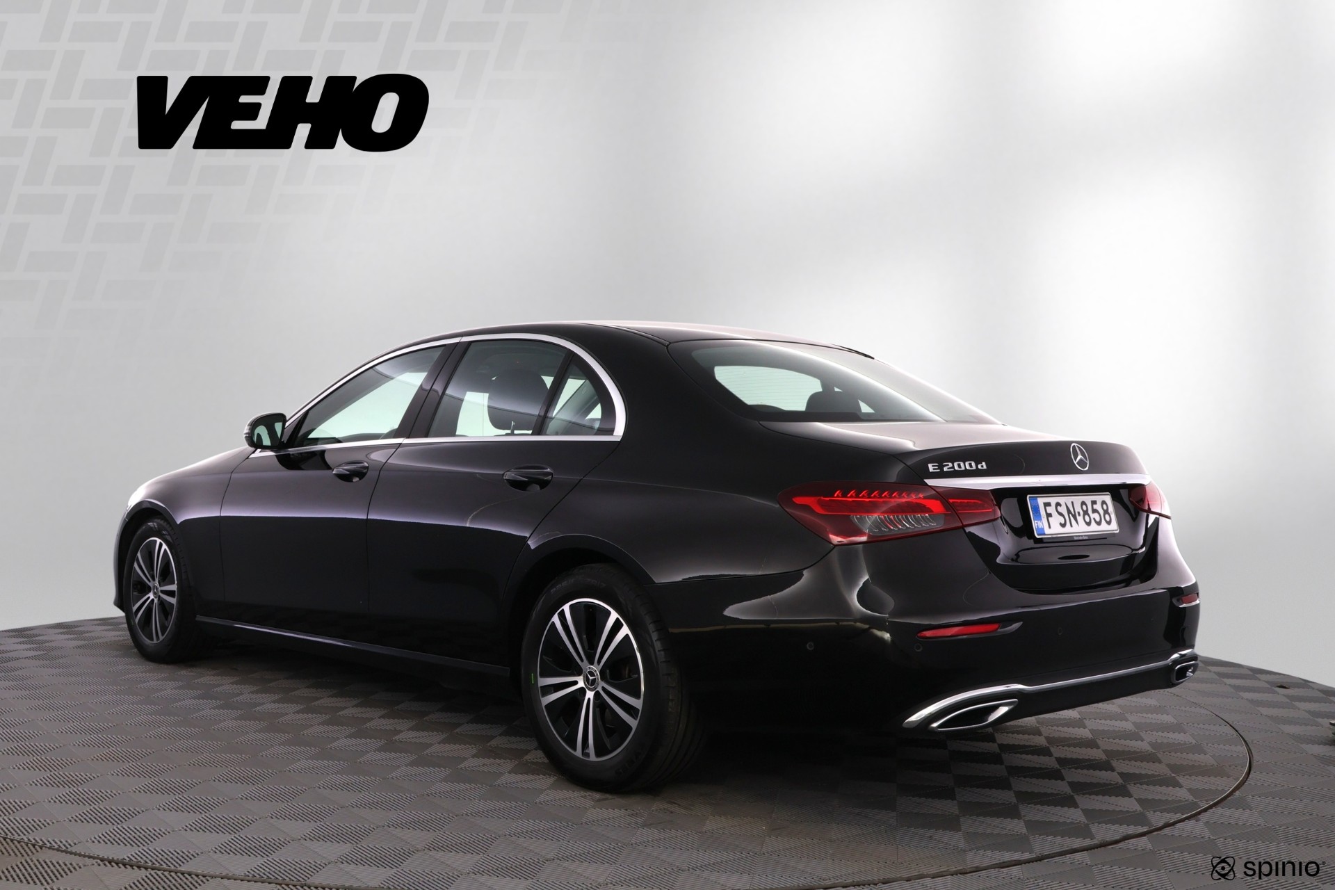 Mercedes-Benz E 2023, kuva 3/27
