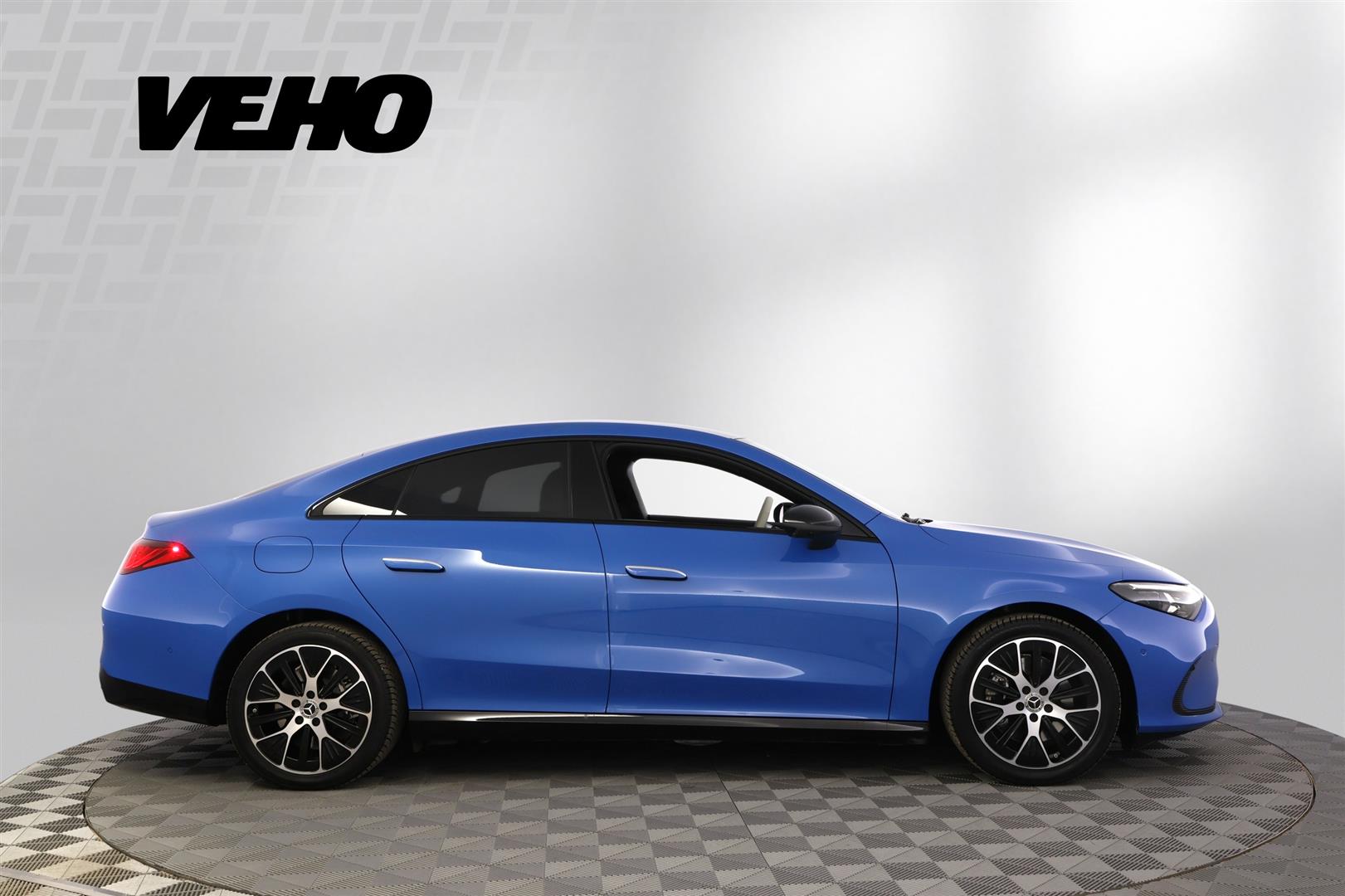 Mercedes-Benz CLA 250+ Night 2025, photo 6/37