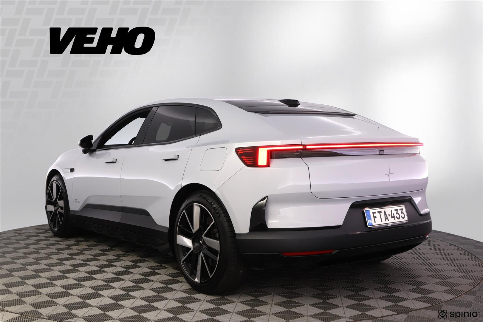 Polestar 4 Long Range Dual motor 2025, kuva 3/39