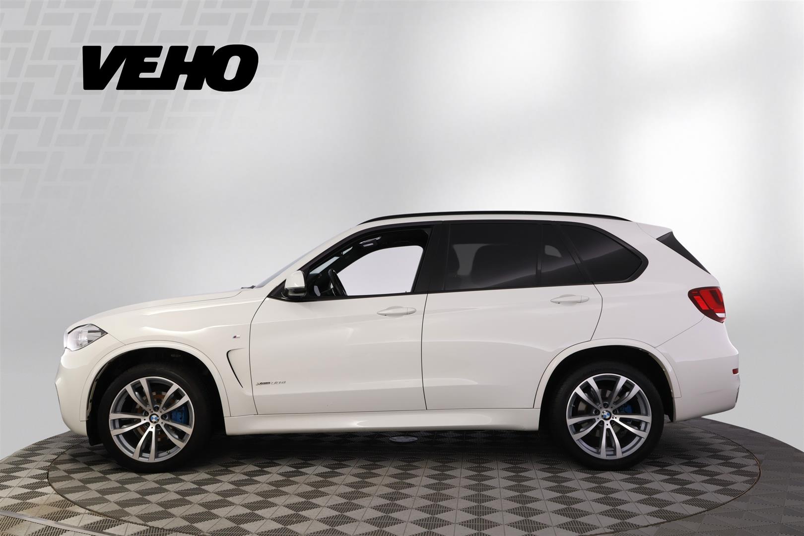 BMW X5 F15 xDrive30d A M Sport 2015, kuva 2/39