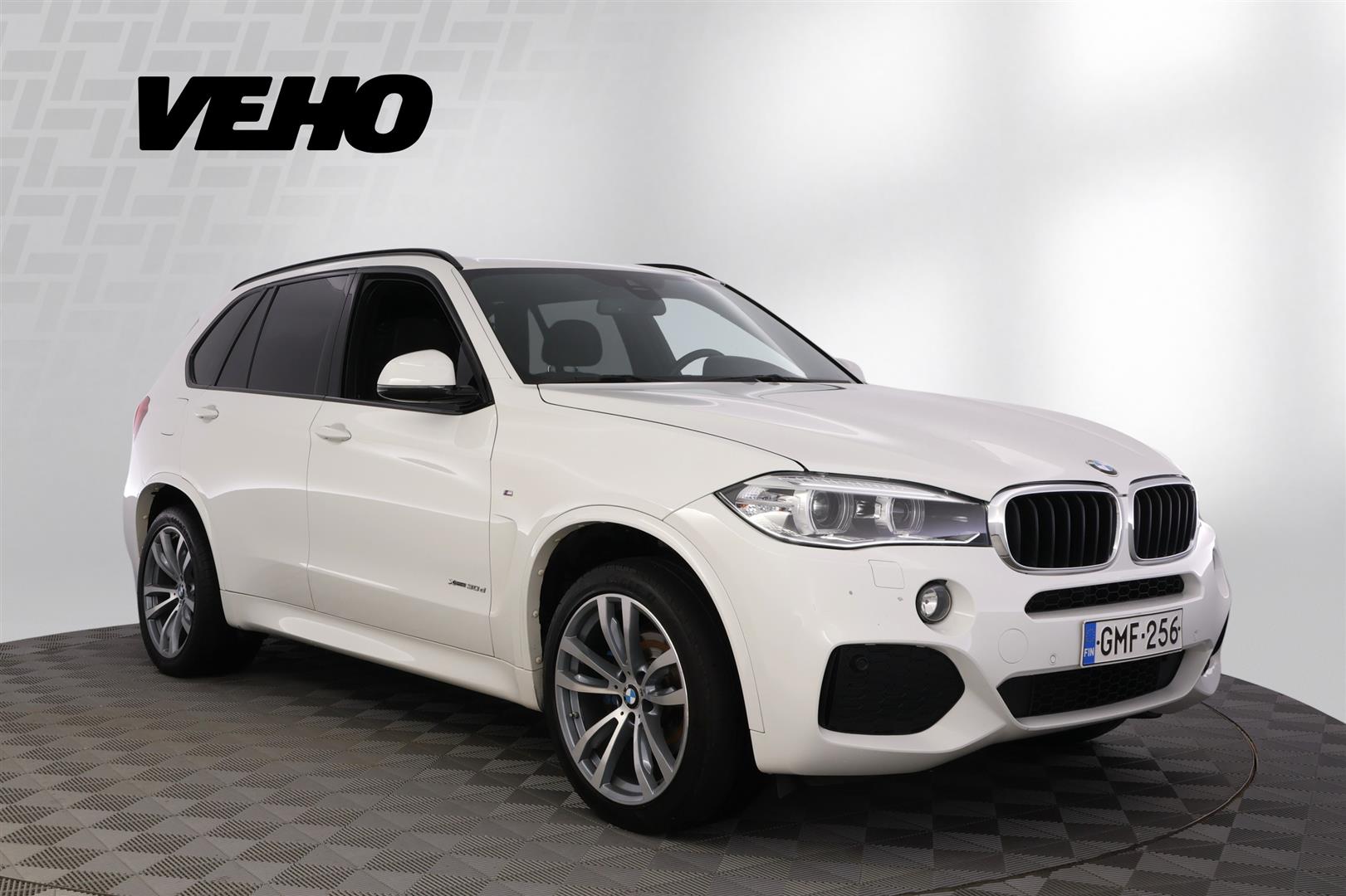 BMW X5 F15 xDrive30d A M Sport 2015, kuva 7/39