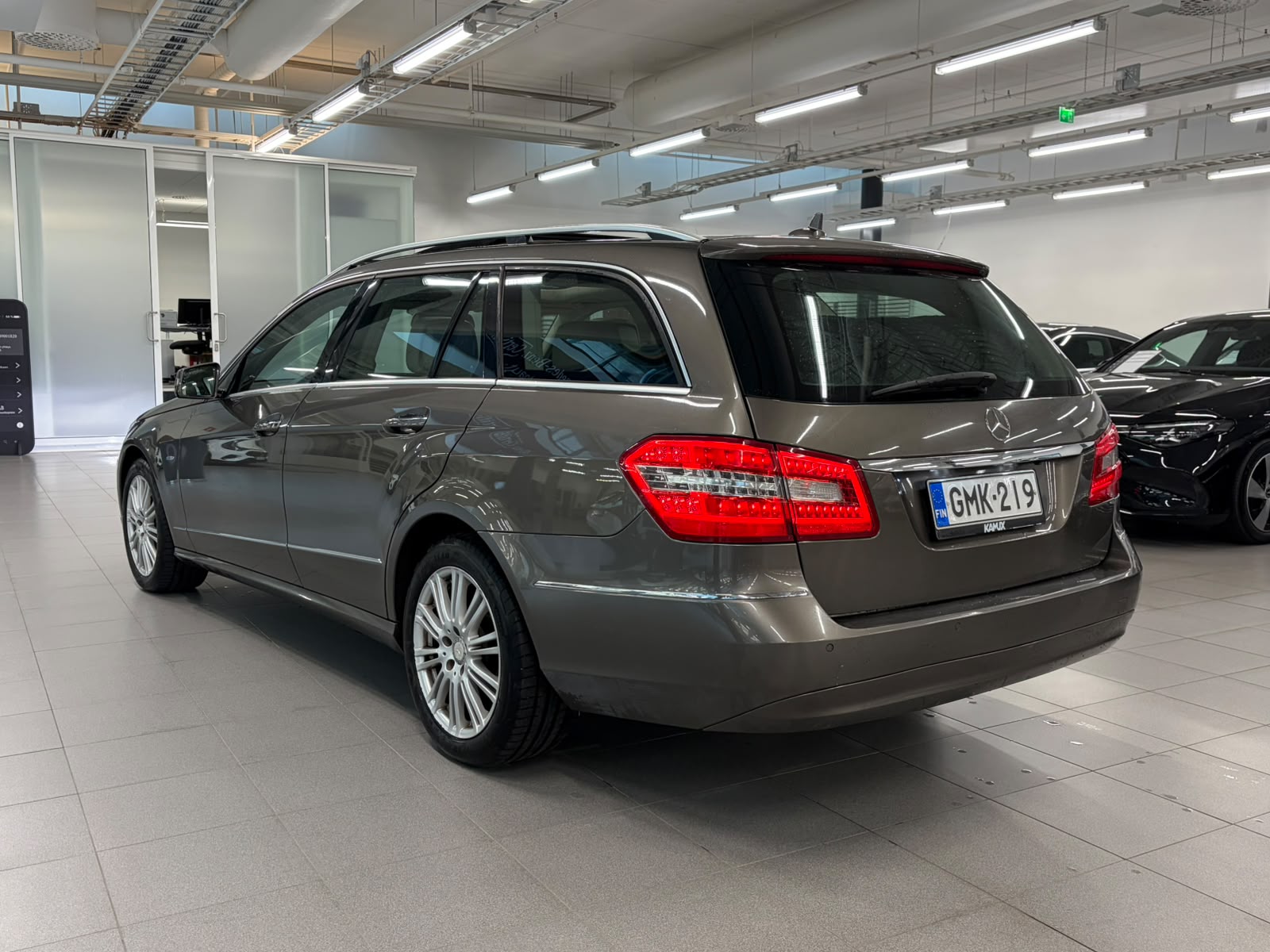 Mercedes-Benz E 2011, kuva 2/14