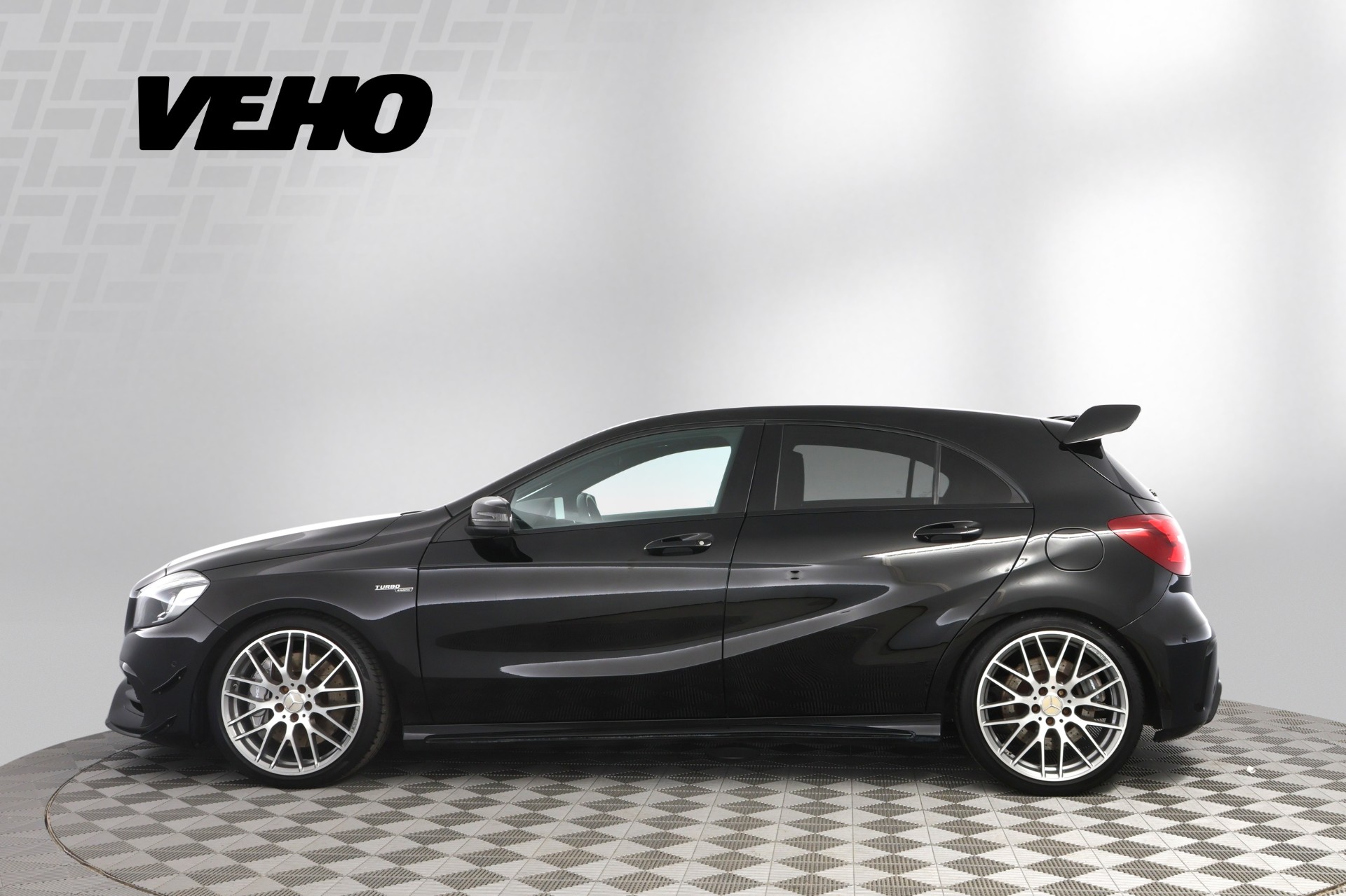 Mercedes-Benz A 45 AMG 2016, kuva 2/29