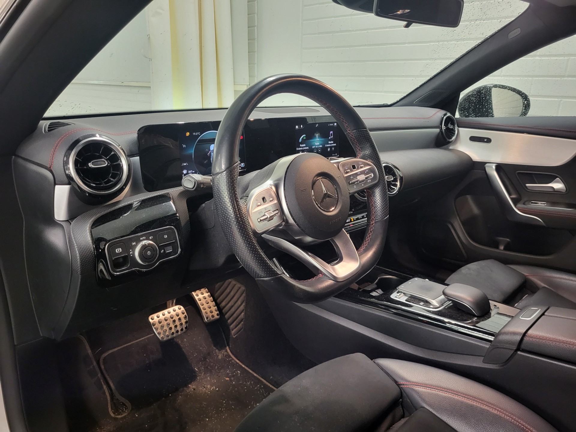 Mercedes-Benz CLA 180 A Business AMG 2019, photo 3/5