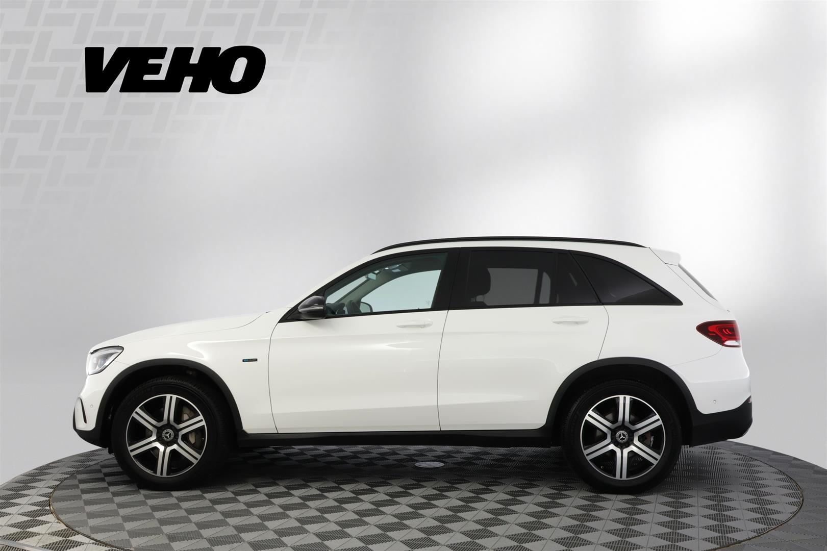 Mercedes-Benz GLC 300 e 4MATIC A 2020, kuva 2/27