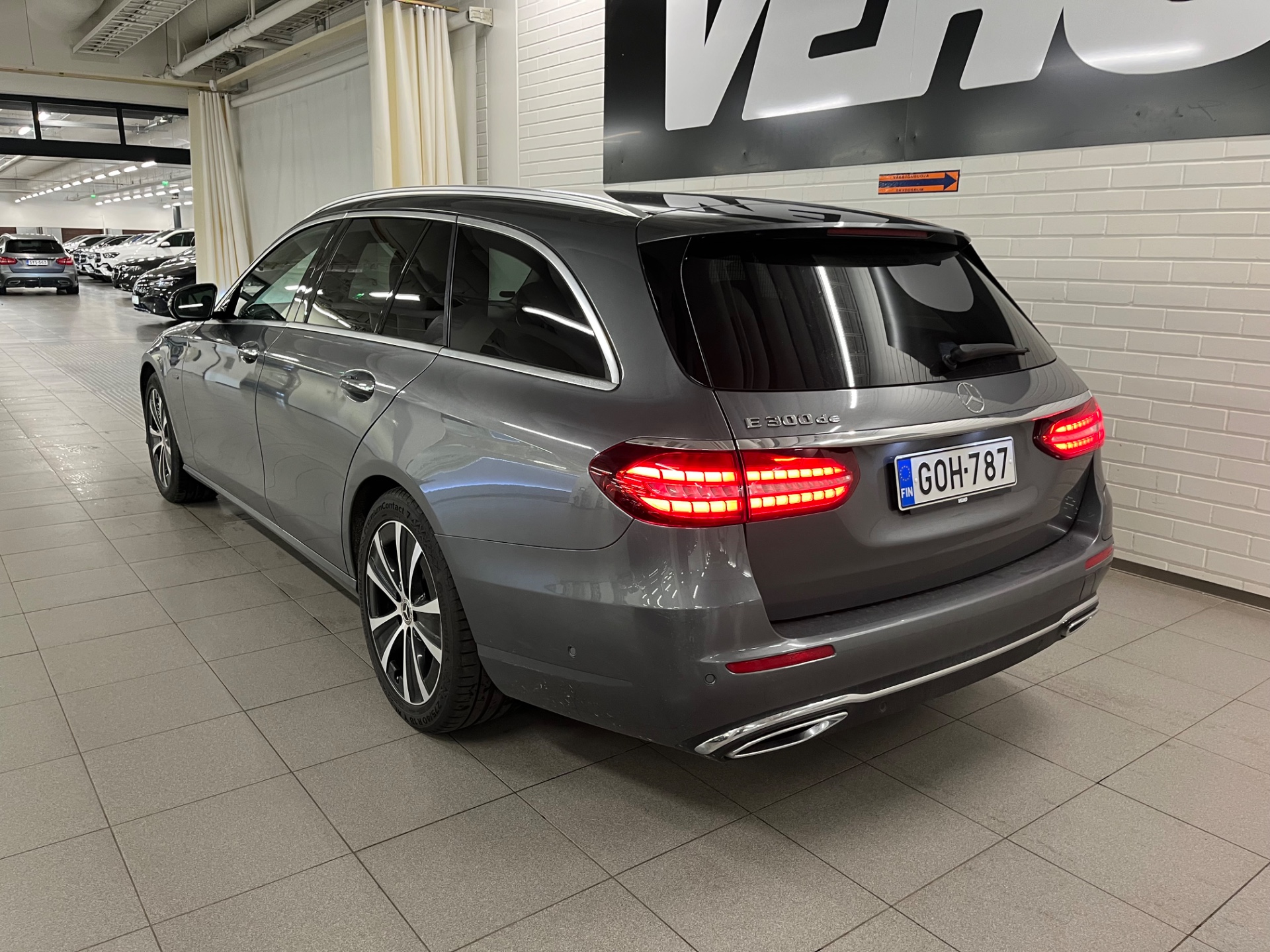 Mercedes-Benz E 300 de T A 2020, kuva 2/6