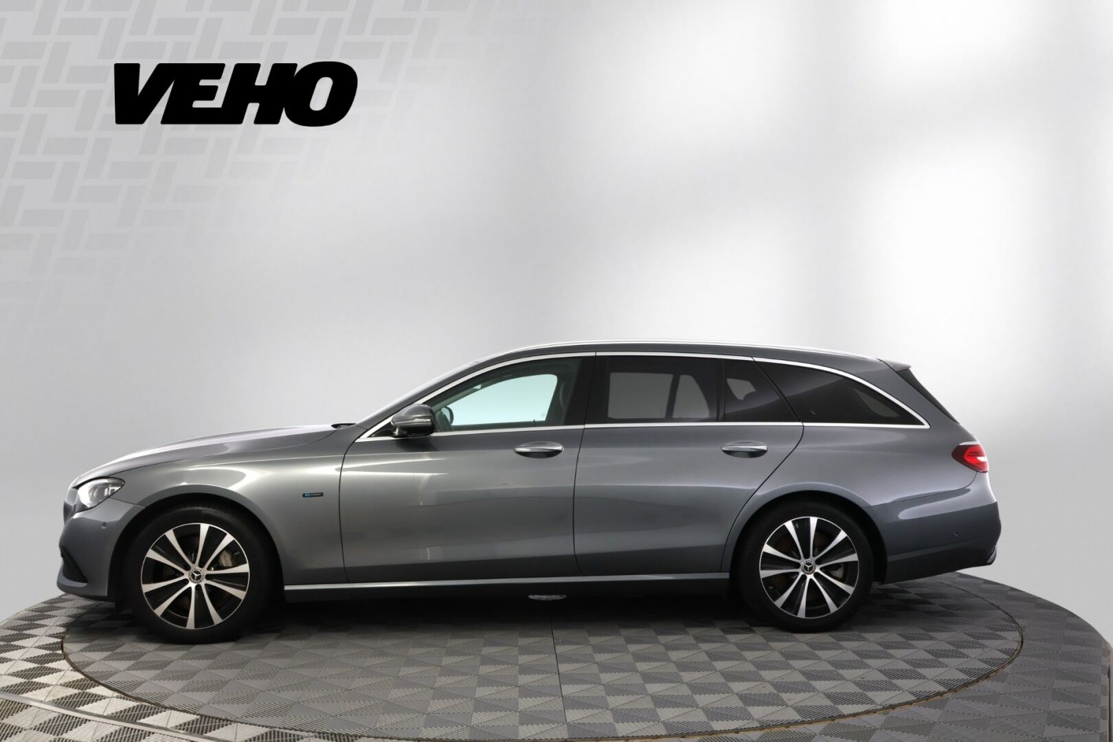 Mercedes-Benz E 300 de T A 2020, bild 2/21