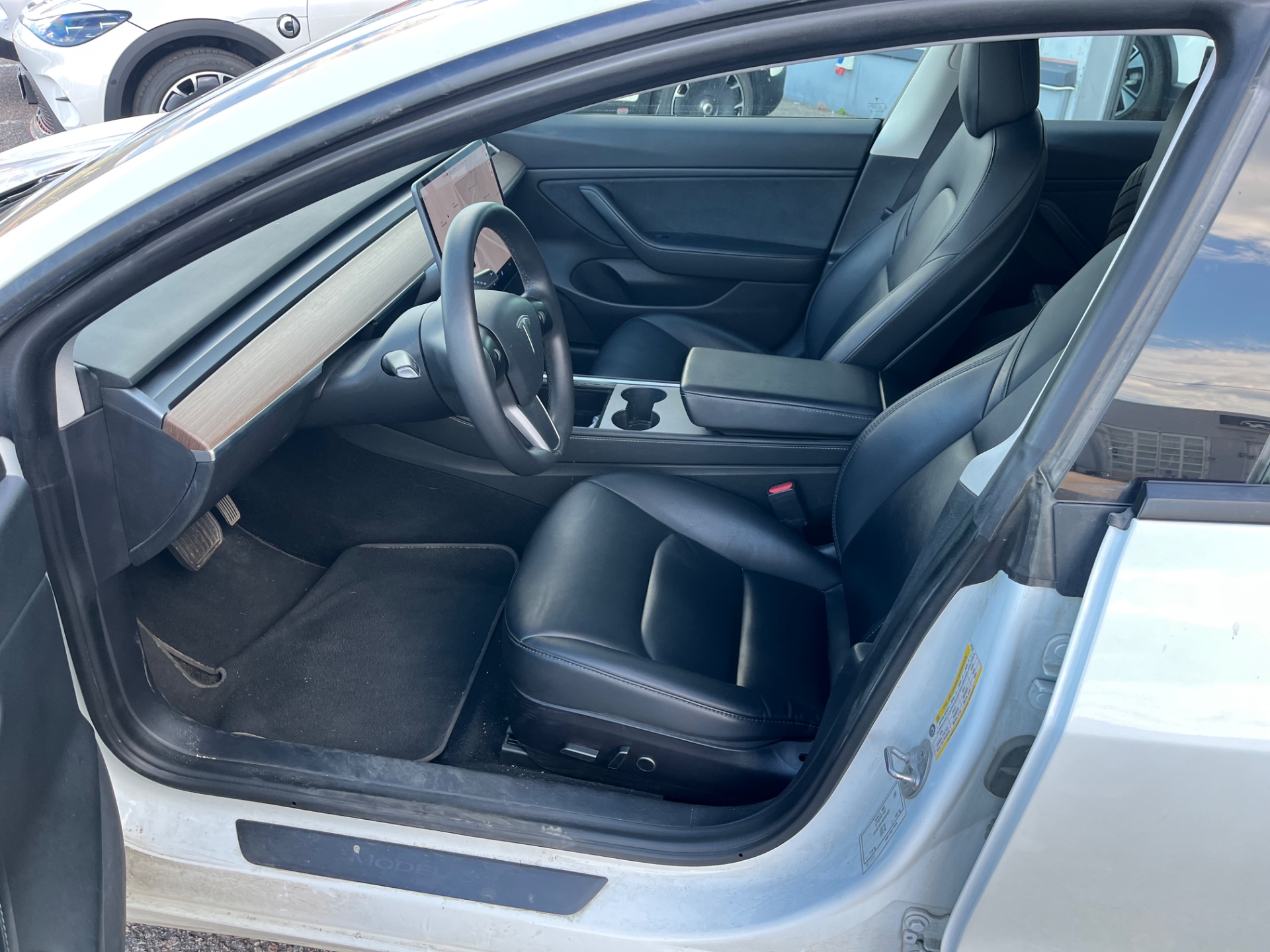 Tesla Model 3 Long Range 2021, photo 3/3