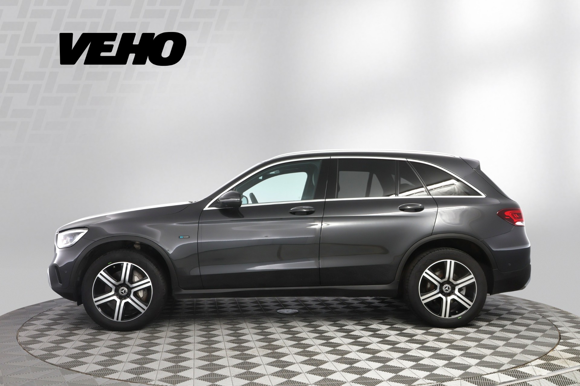 Mercedes-Benz GLC 300 e 4MATIC A 2020, kuva 2/38