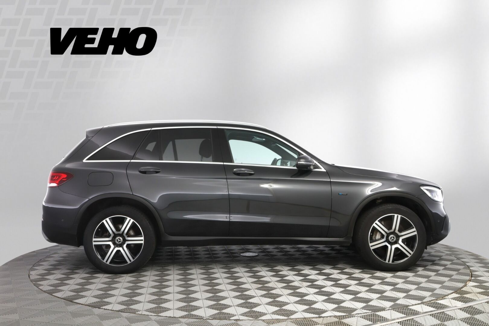 Mercedes-Benz GLC 300 e 4MATIC A 2020, bild 5/38