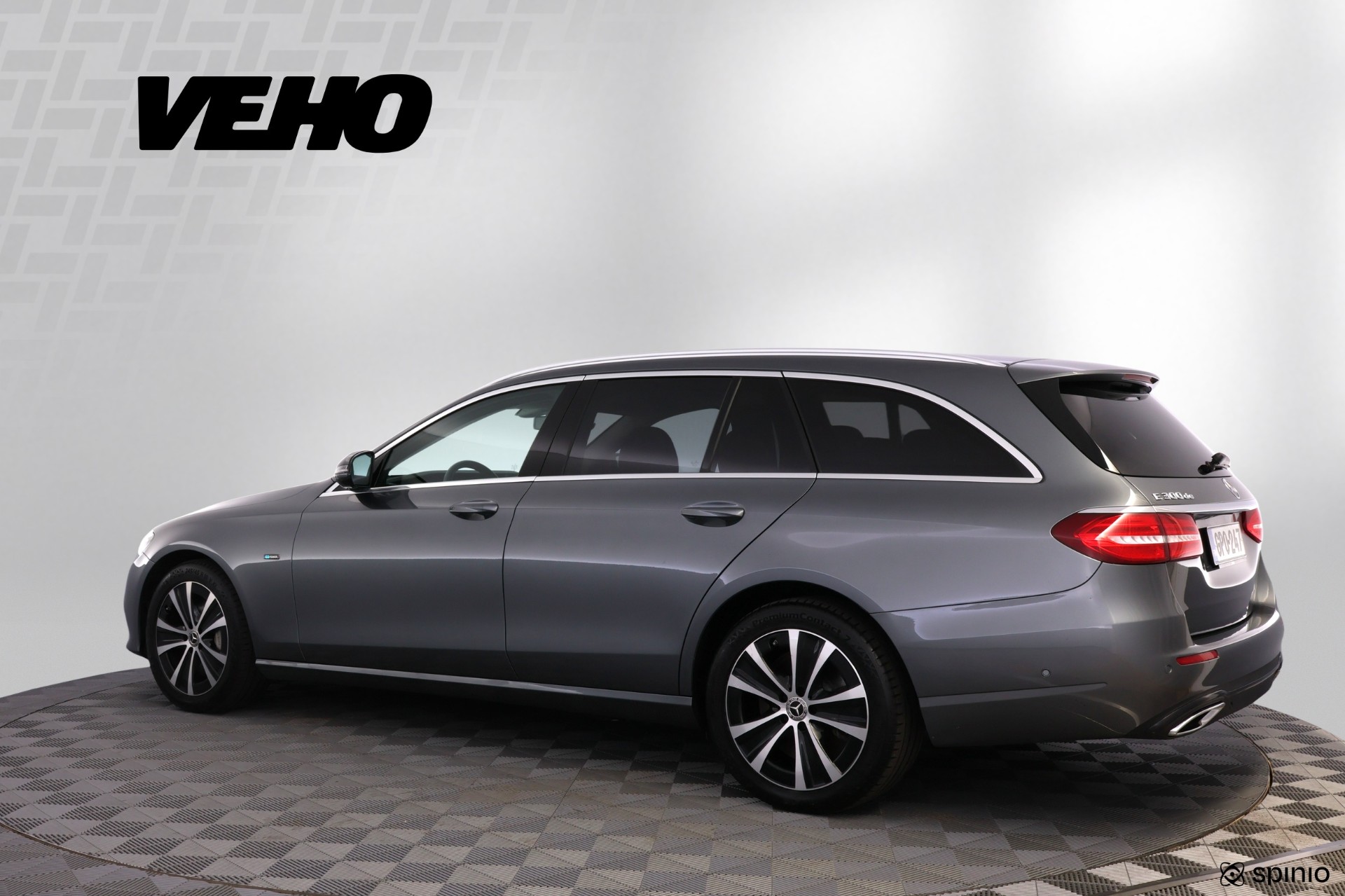 Mercedes-Benz E 2020, photo 3/36