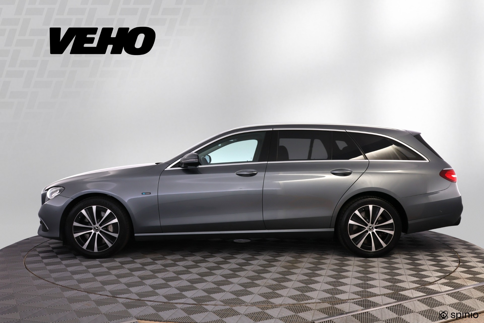 Mercedes-Benz E 2020, photo 2/36