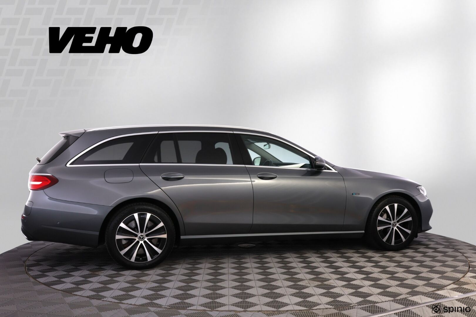 Mercedes-Benz E 2020, bild 6/37