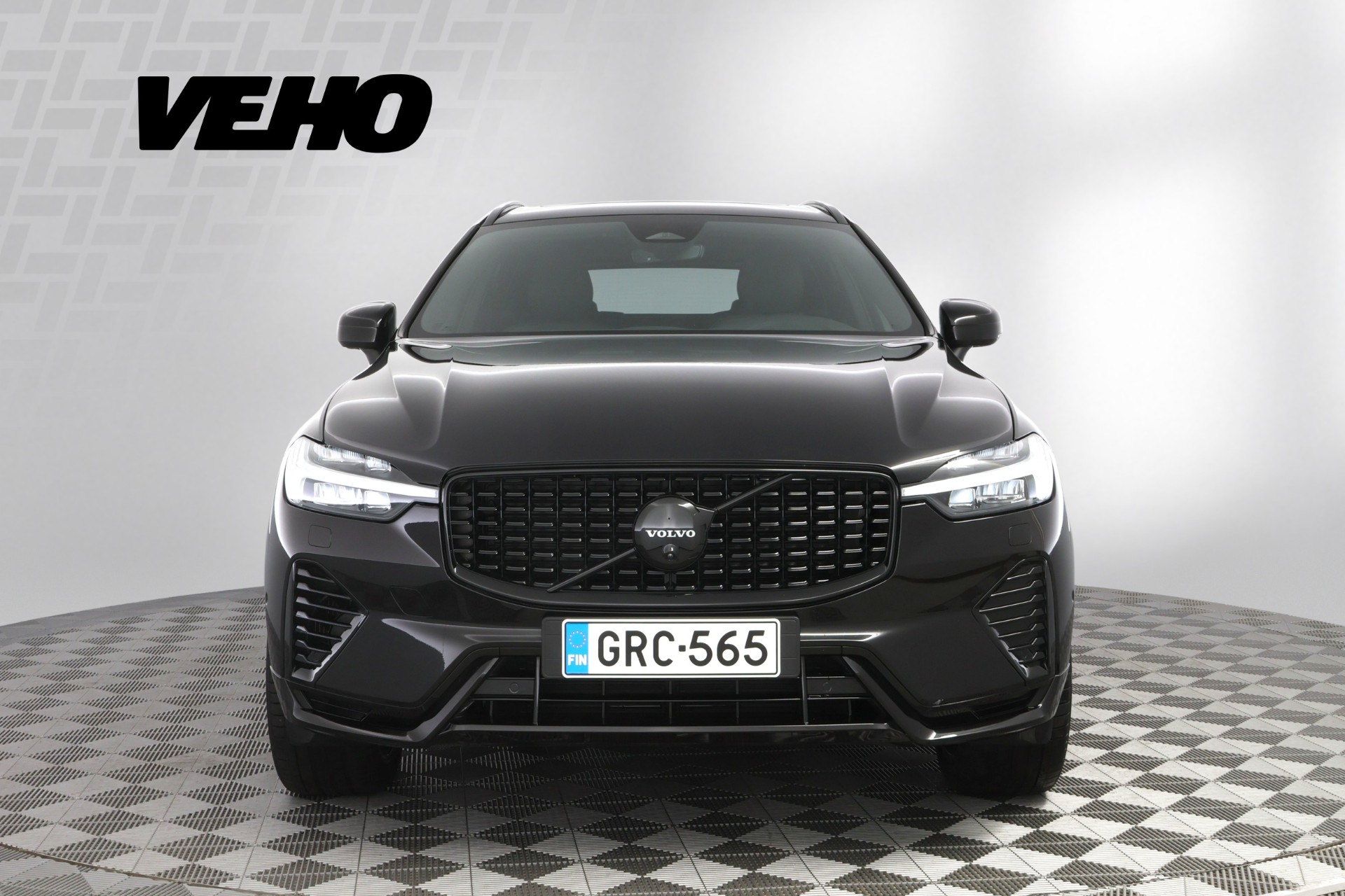 Volvo XC60 2025, photo 7/36
