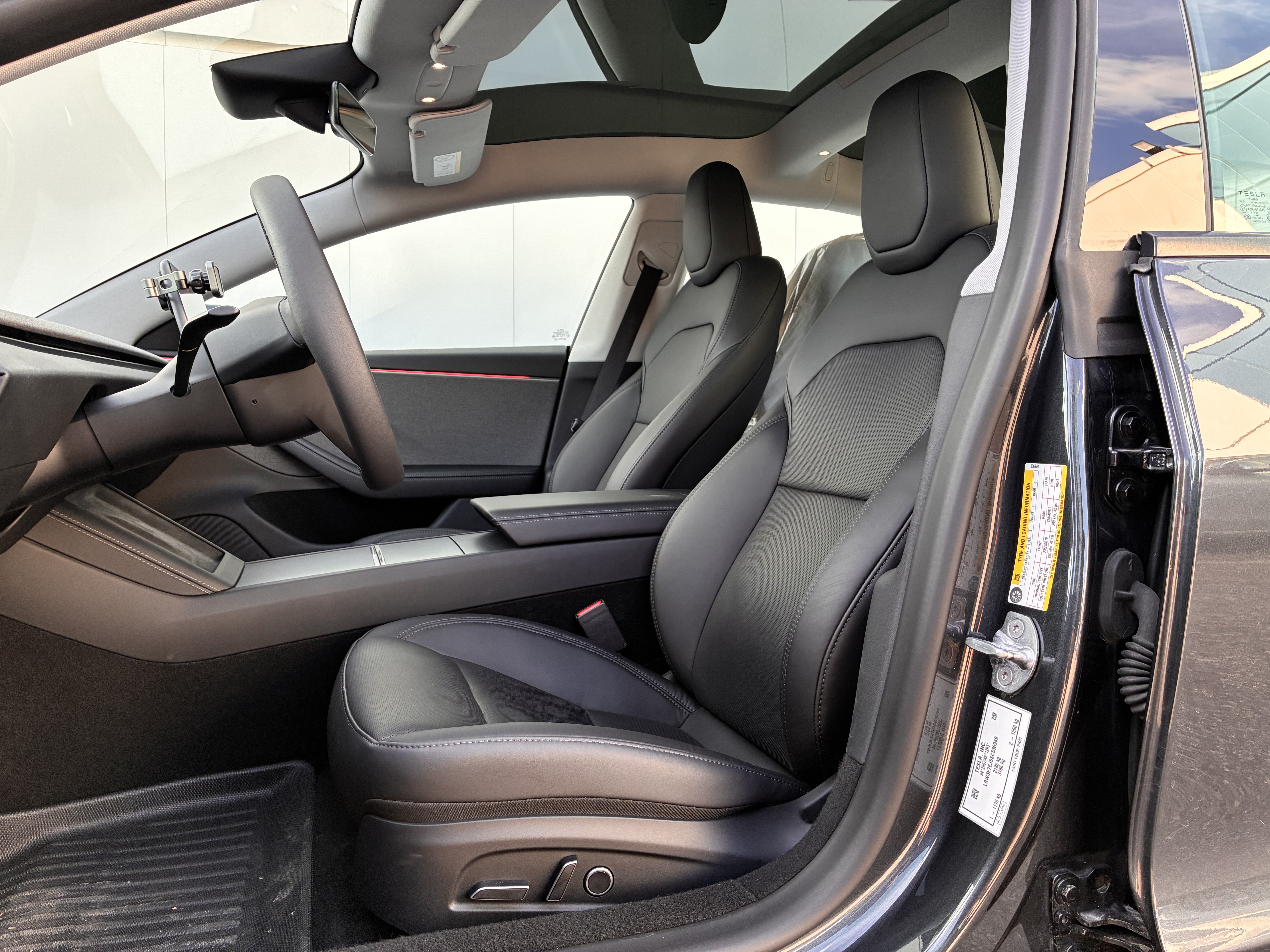 Tesla Model 3 Long Range RWD 2025, kuva 7/13