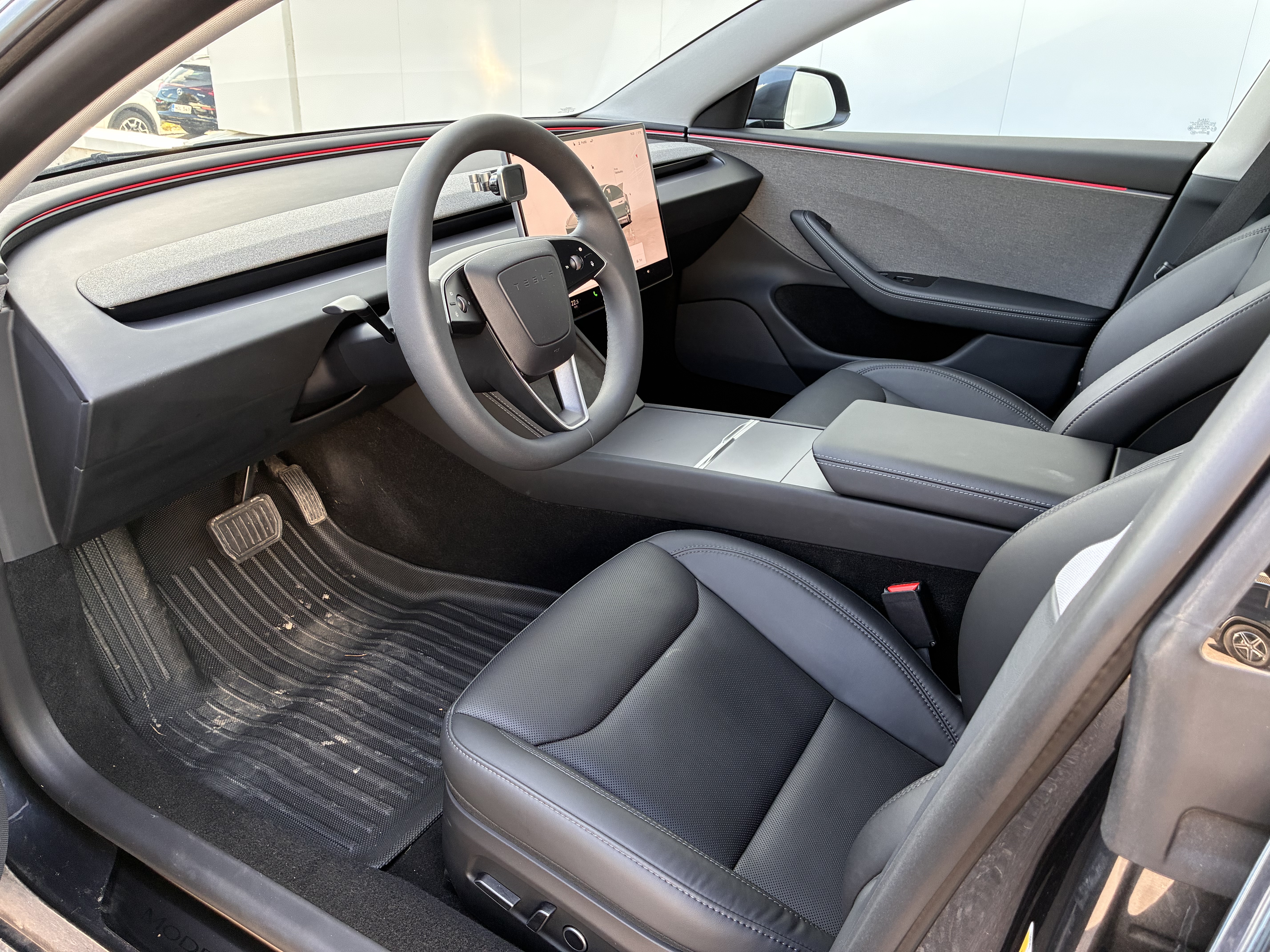 Tesla Model 3 Long Range RWD 2025, kuva 6/13