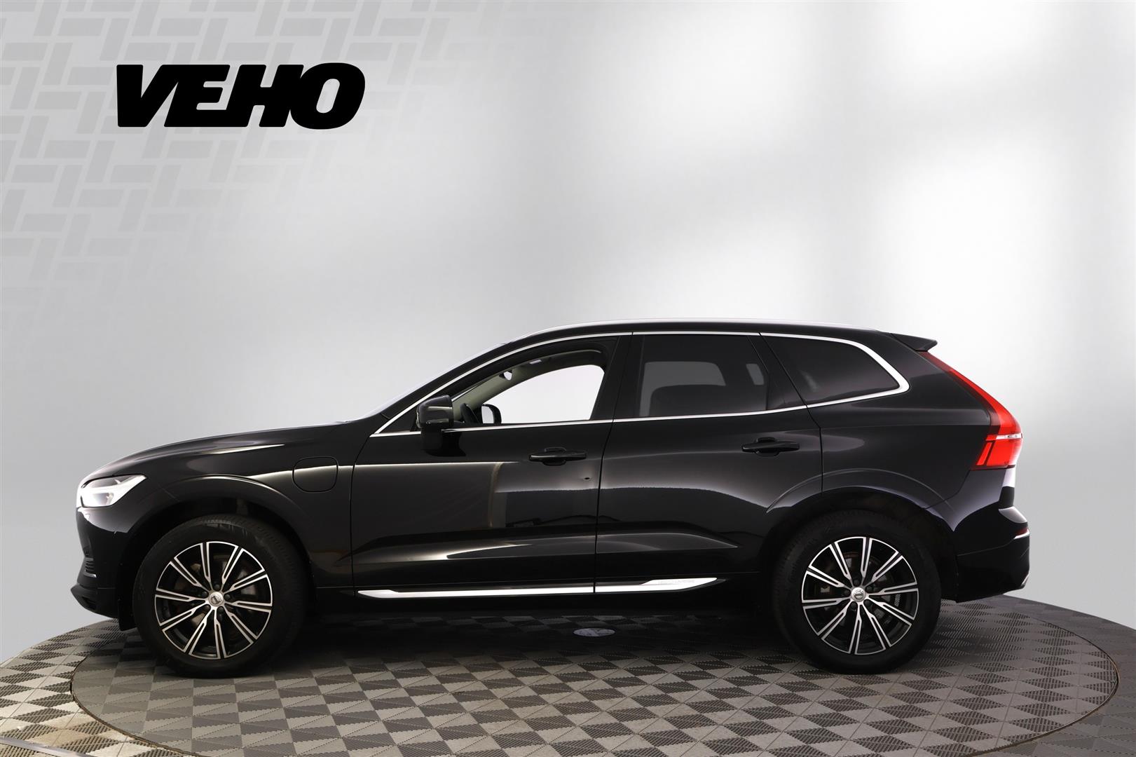 Volvo XC60 2021, photo 2/39
