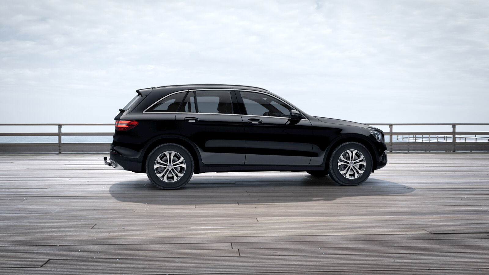 Mercedes-Benz GLC 2016, kuva 7/13