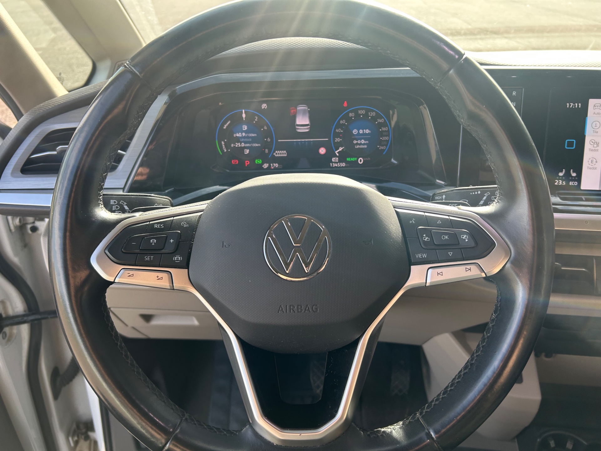 Volkswagen Multivan 2022, photo 7/12