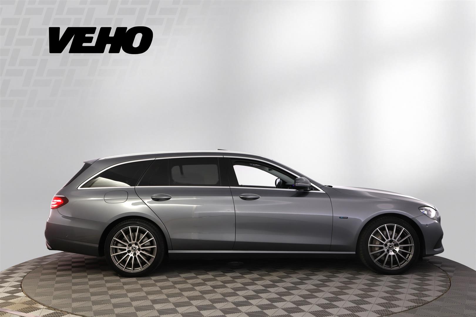Mercedes-Benz E 2020, kuva 6/37