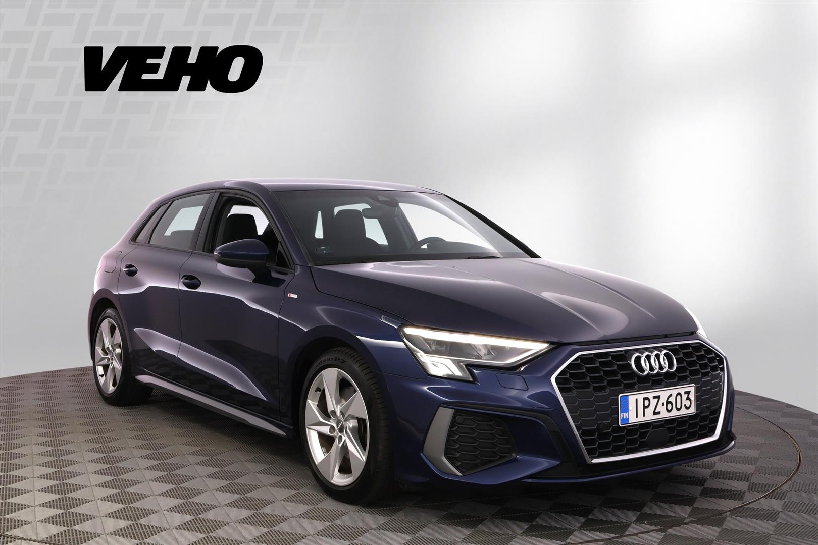 Audi A3 2020, photo 7/39