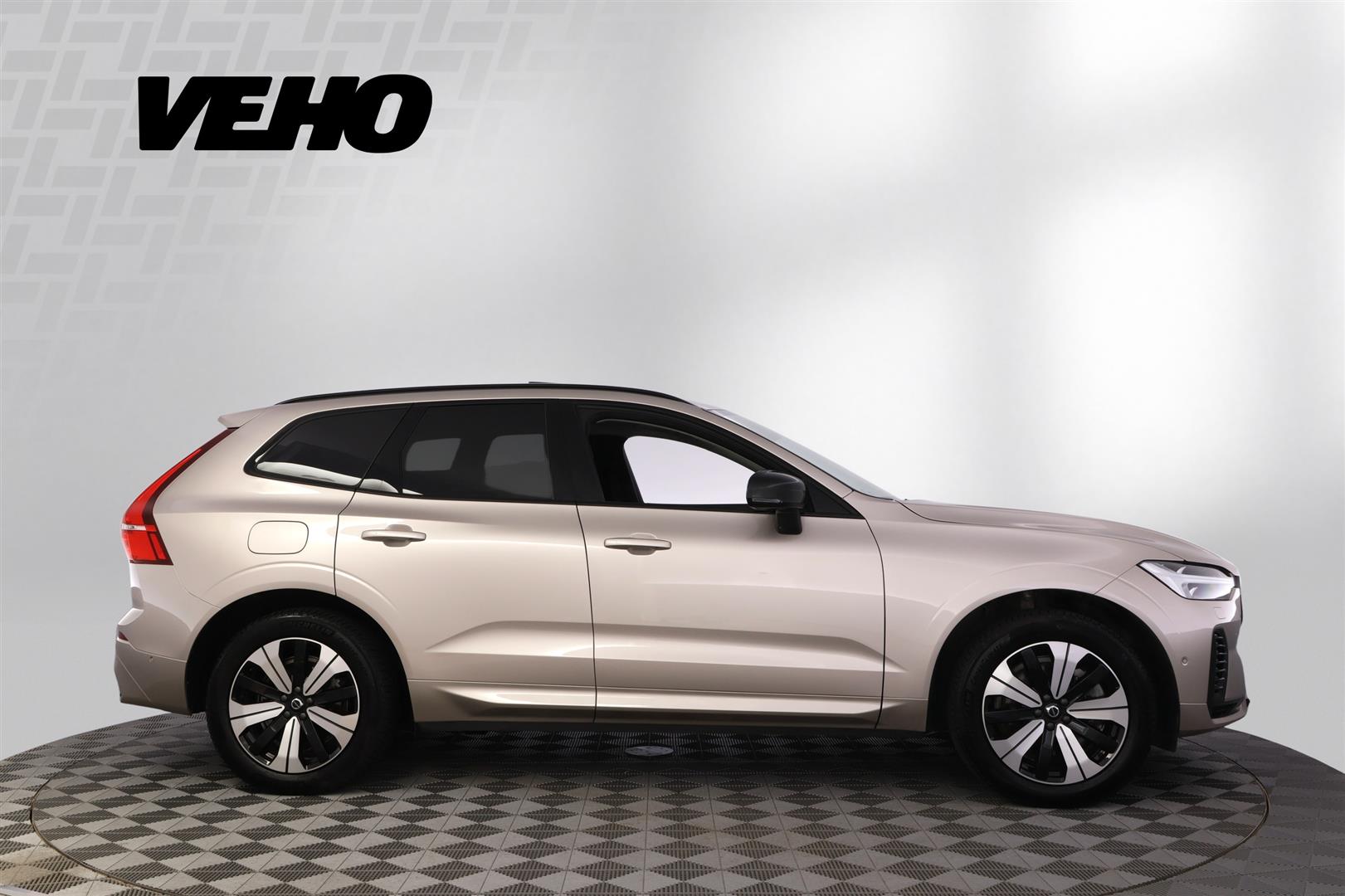 Volvo XC60 2023, kuva 6/36