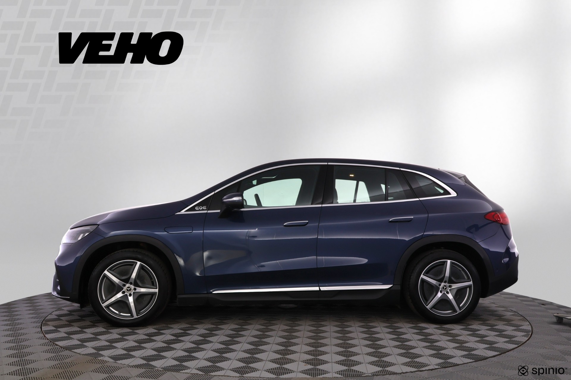 Mercedes-Benz EQE SUV 2024, kuva 2/27