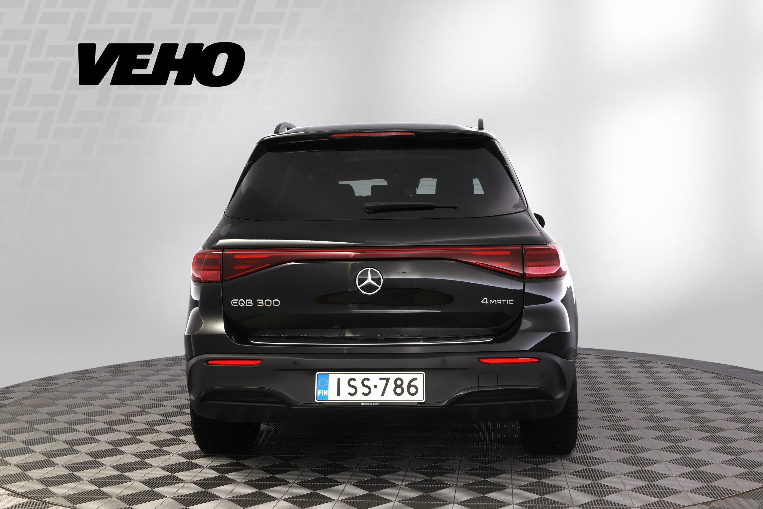 Mercedes-Benz EQB 300 4MATIC AMG Line 2025, kuva 4/36