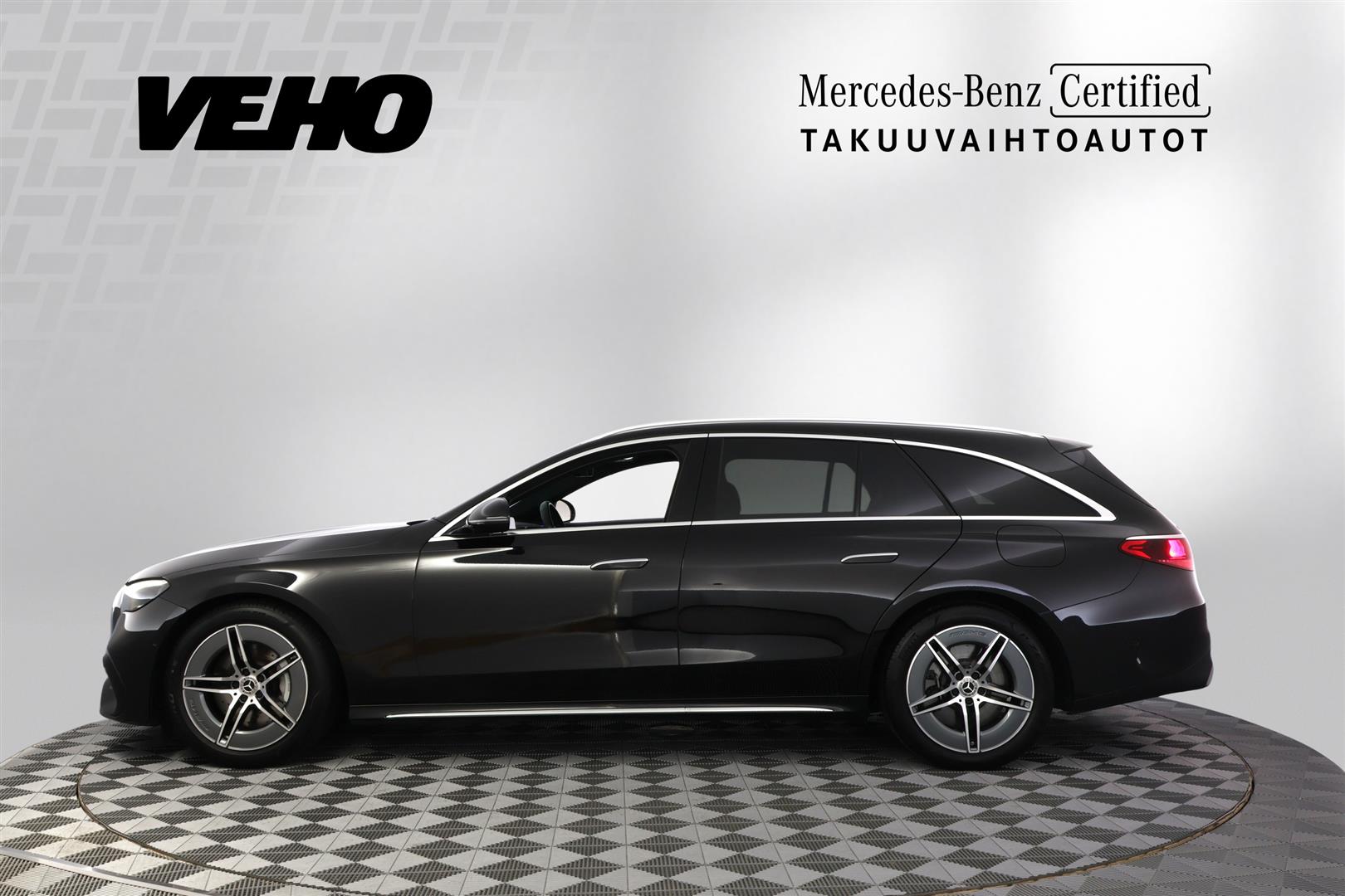 Mercedes-Benz E 300 e T A AMG 2025, kuva 2/26