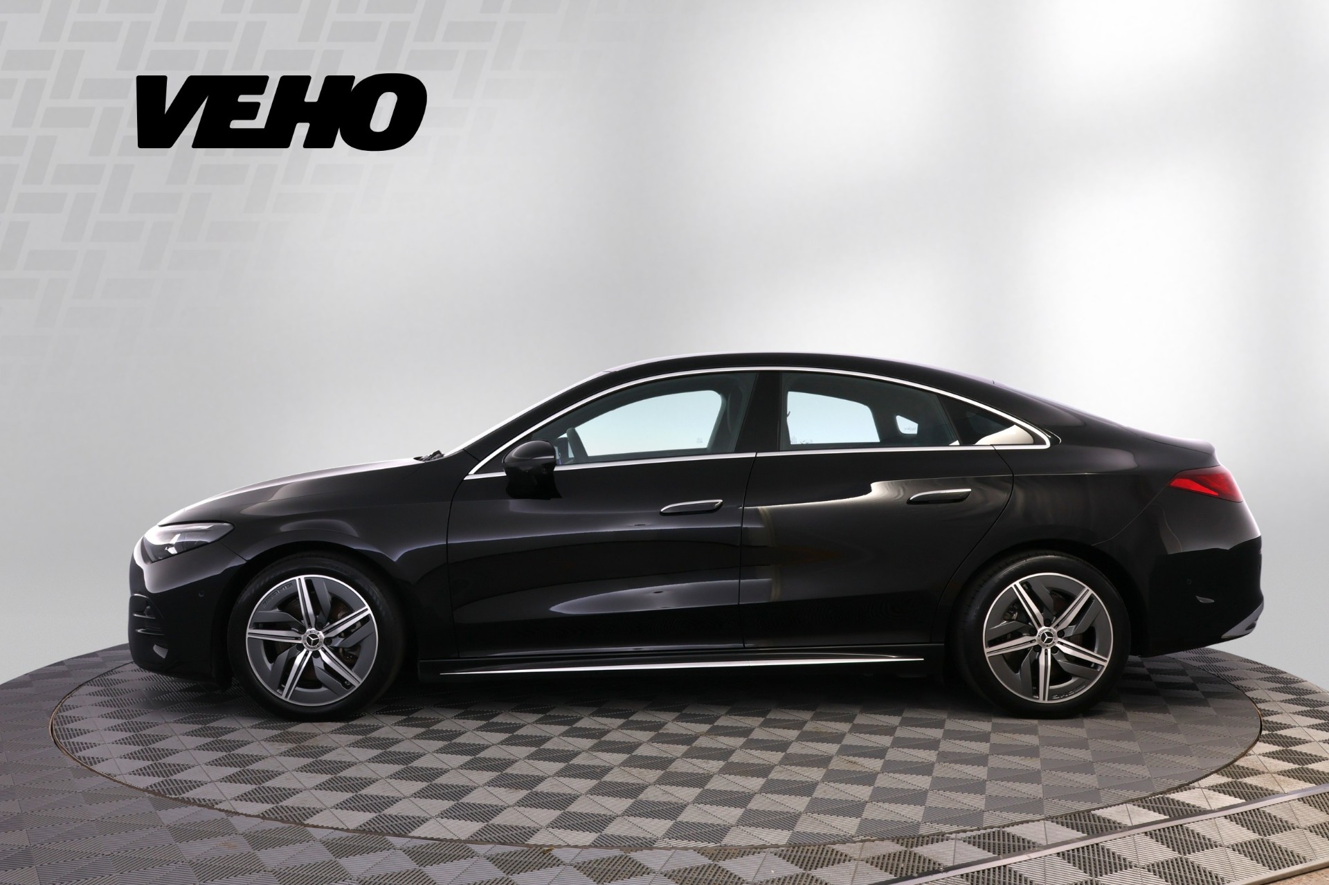 Mercedes-Benz CLA 350 4MATIC AMG Line 2025, kuva 2/31