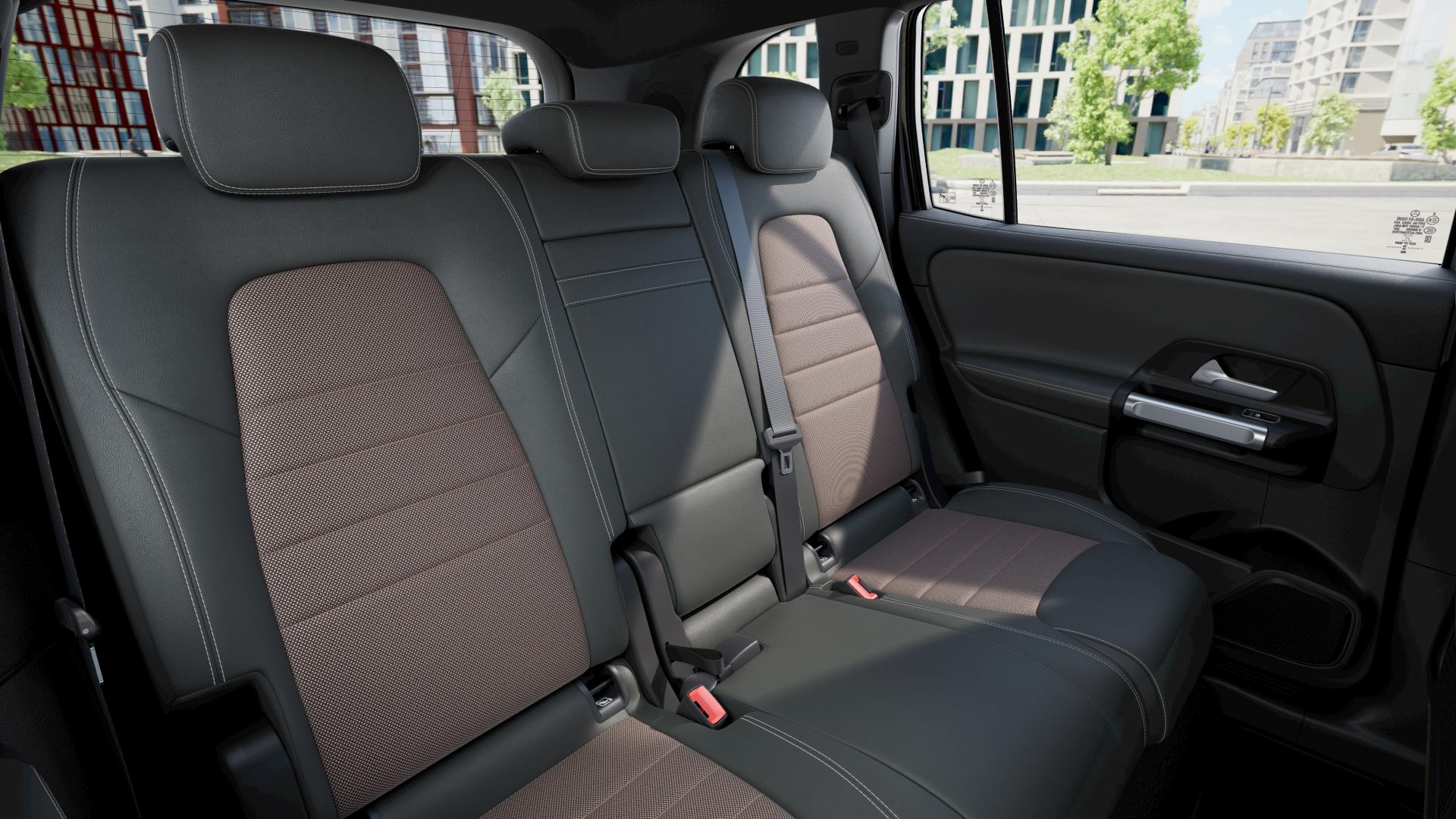 Mercedes-Benz EQB 2025, photo 6/7