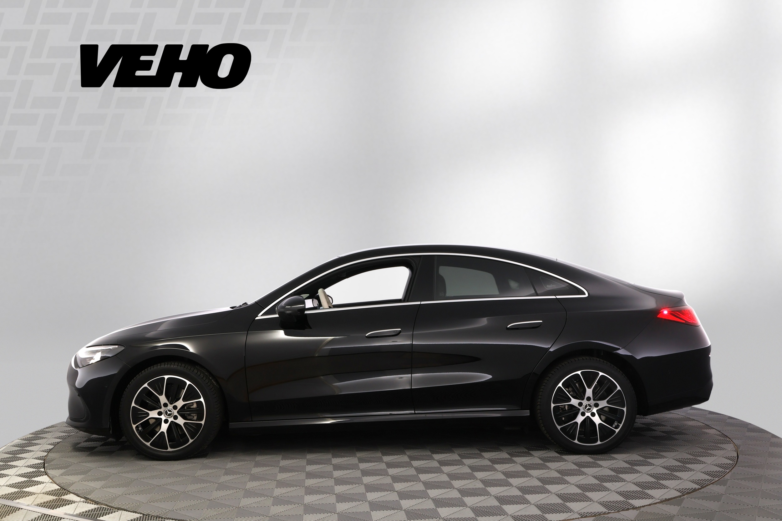 Mercedes-Benz CLA 250+ 2025, kuva 2/42