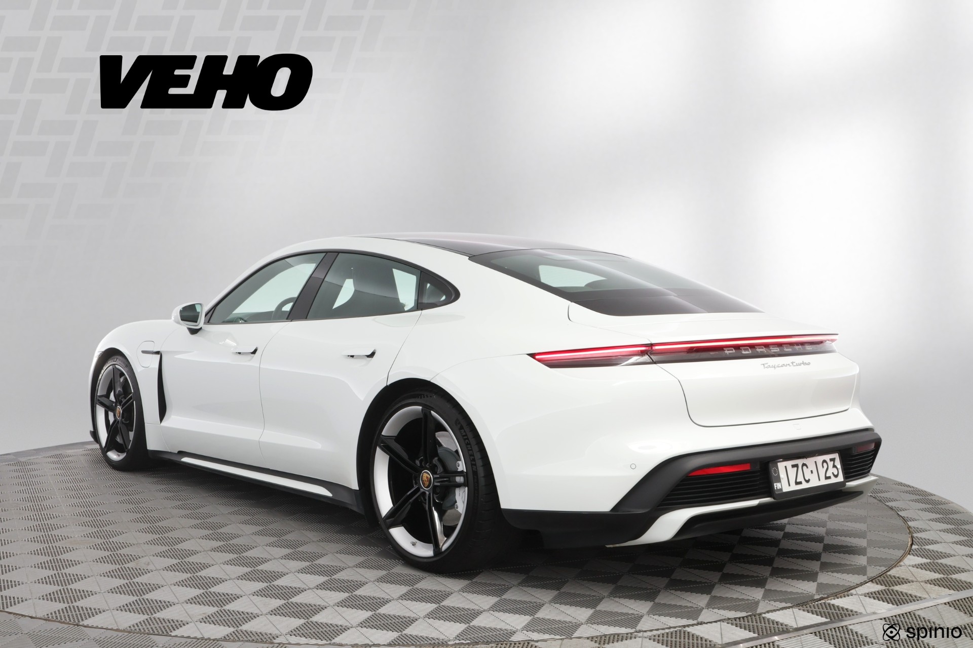 Porsche Taycan Turbo 2020, kuva 3/33