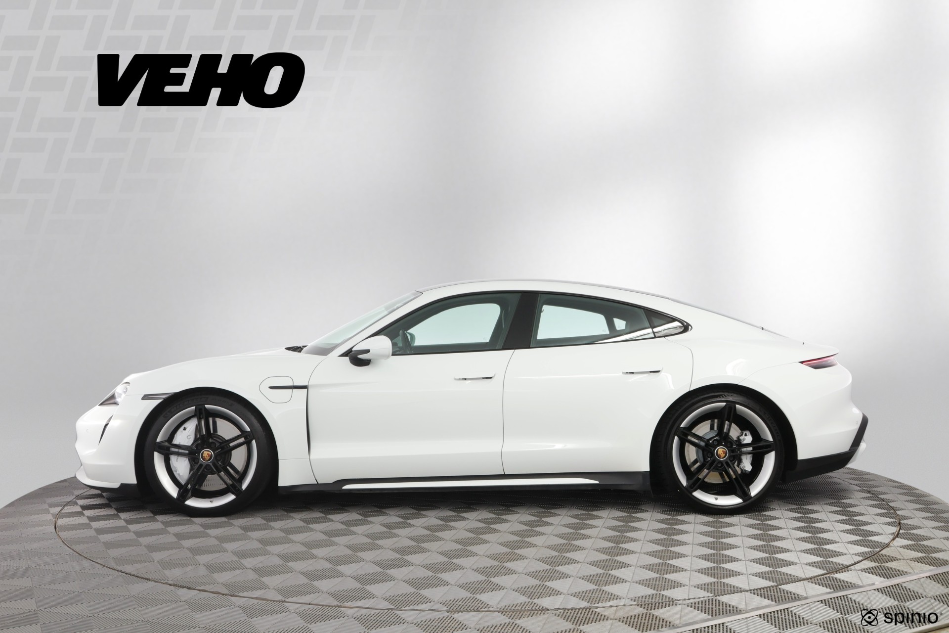 Porsche Taycan Turbo 2020, kuva 2/33