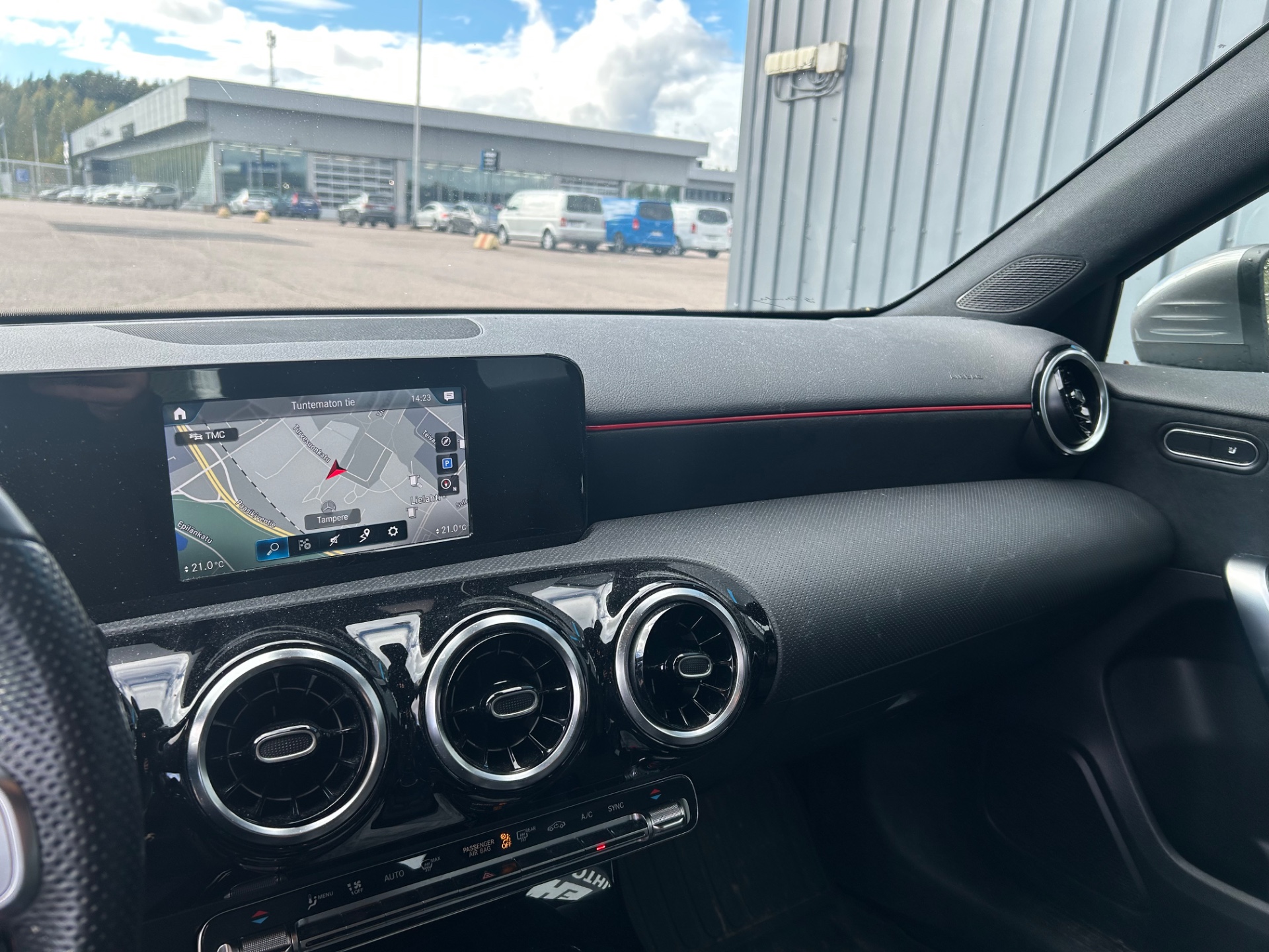 Mercedes-Benz A 180 A Business AMG 2021, kuva 8/8