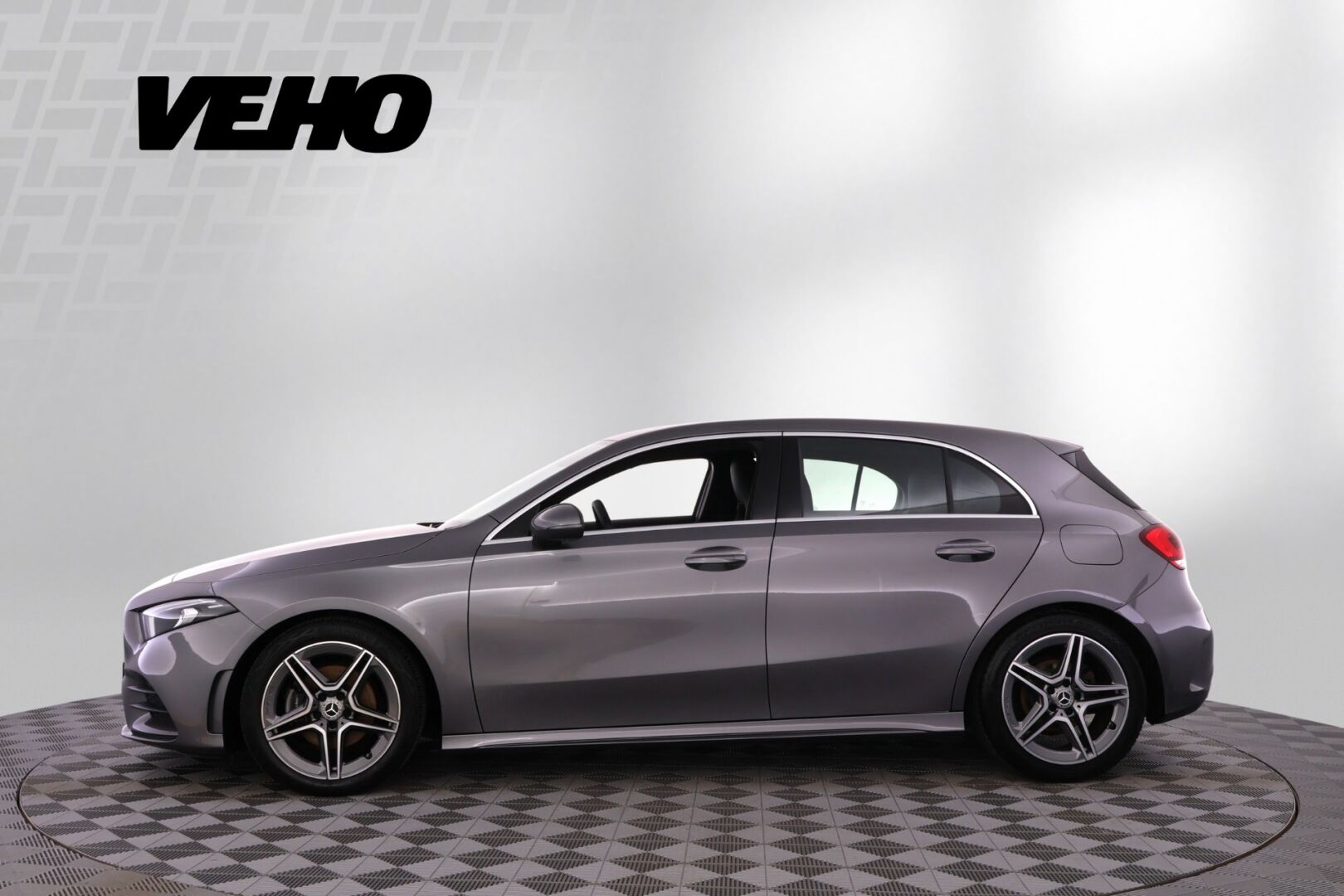 Mercedes-Benz A 180 A Business AMG 2021, bild 2/22