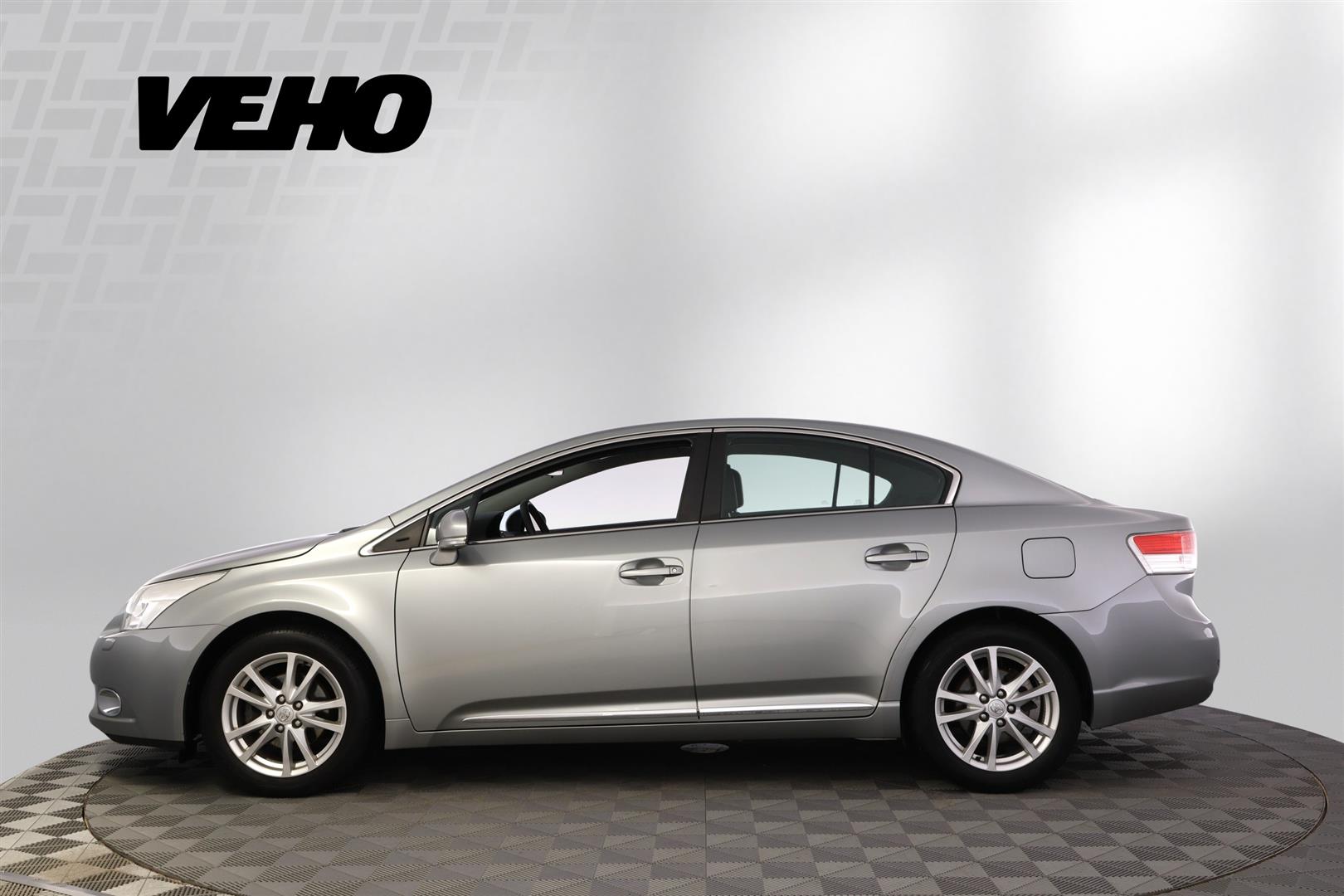 Toyota Avensis 2011, photo 2/27