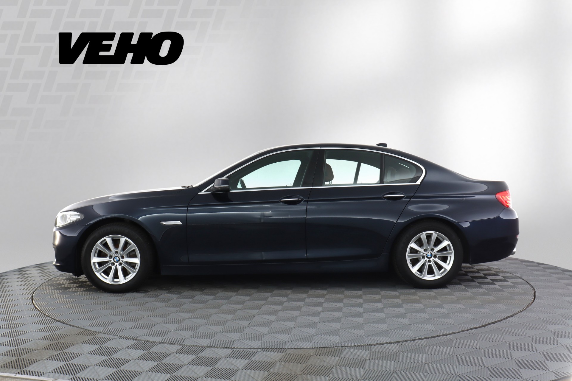 BMW 530 2015, kuva 2/28