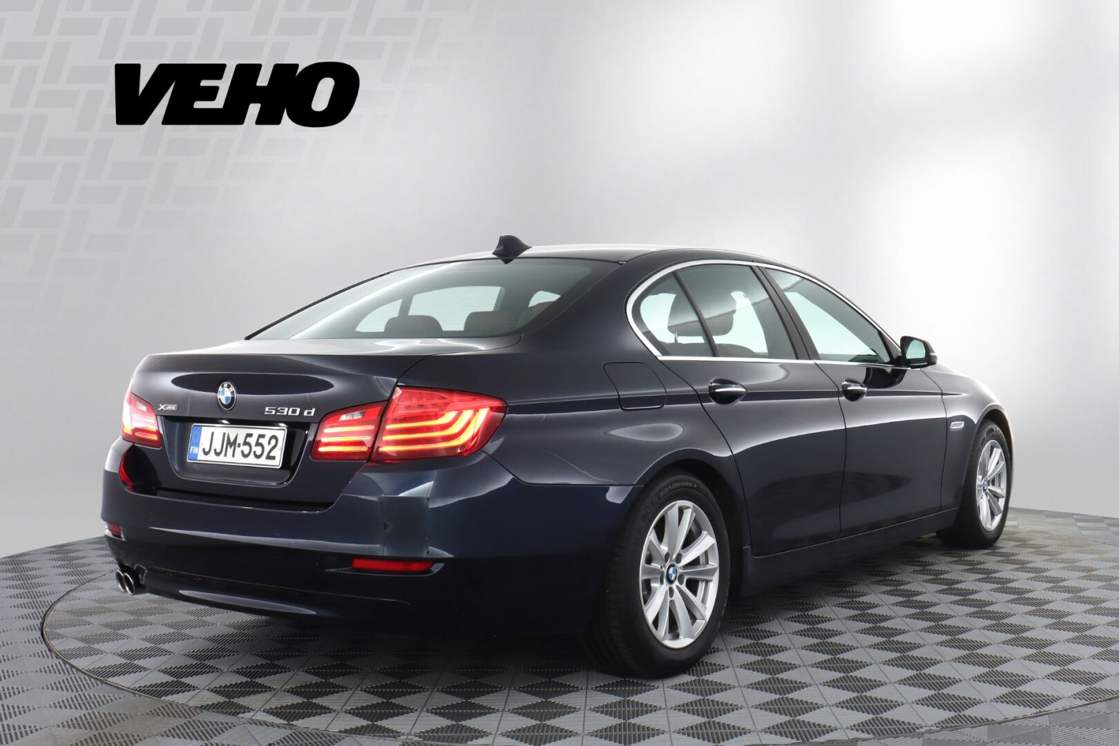 BMW 530 2015, bild 5/28