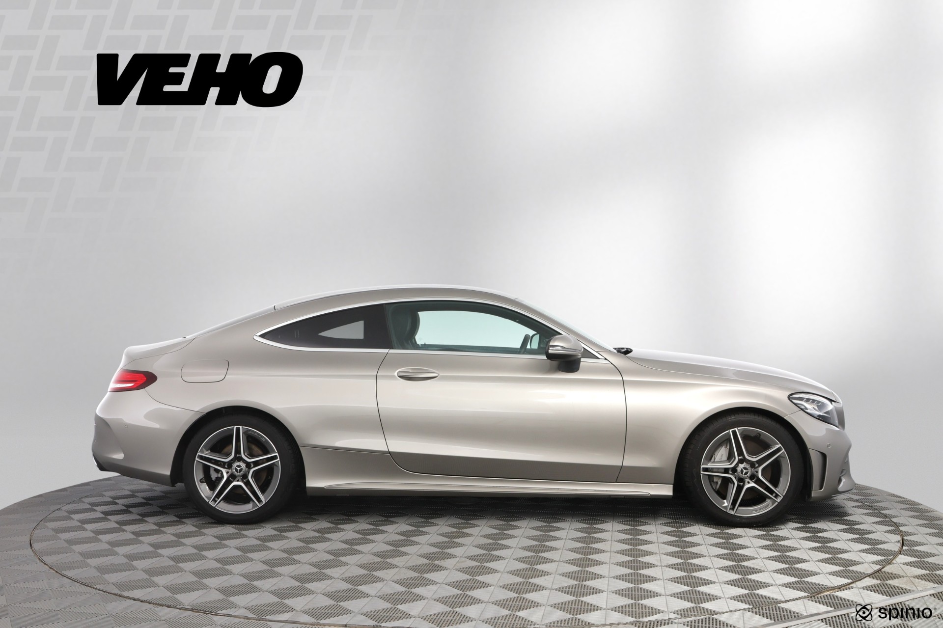 Mercedes-Benz C 300 d Coupé A AMG 2019, kuva 5/28
