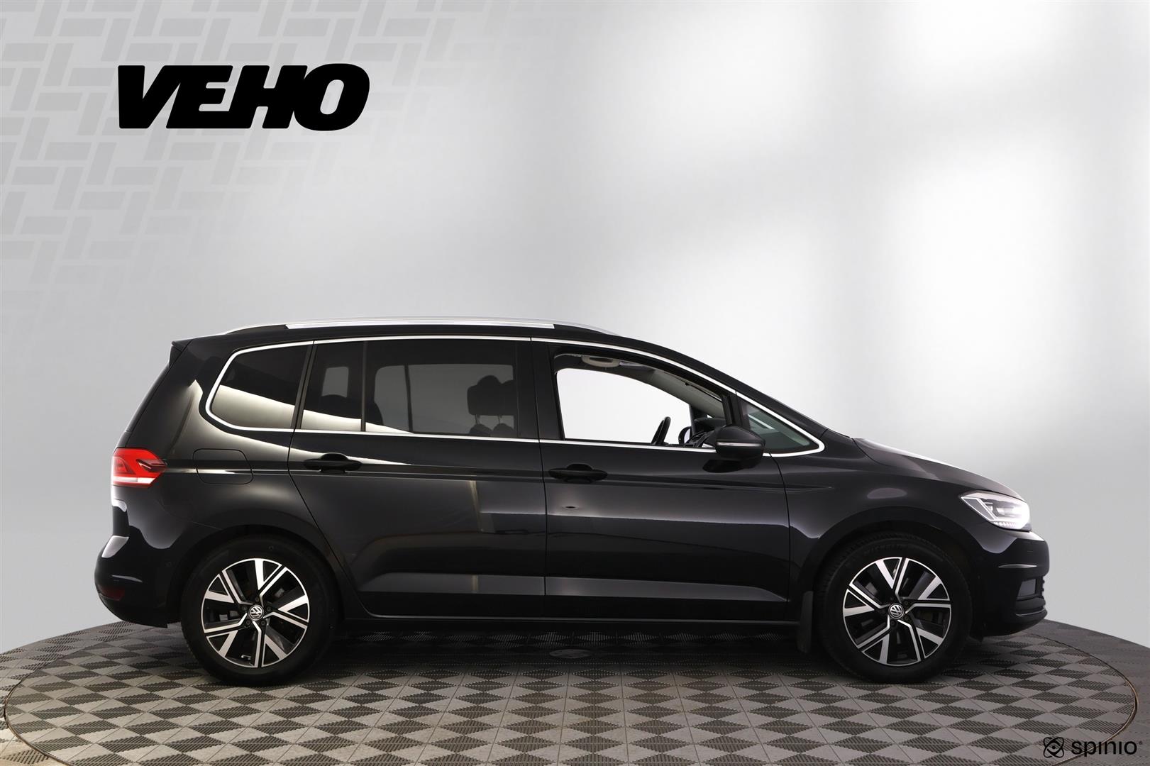 Volkswagen Touran 2019, kuva 6/31