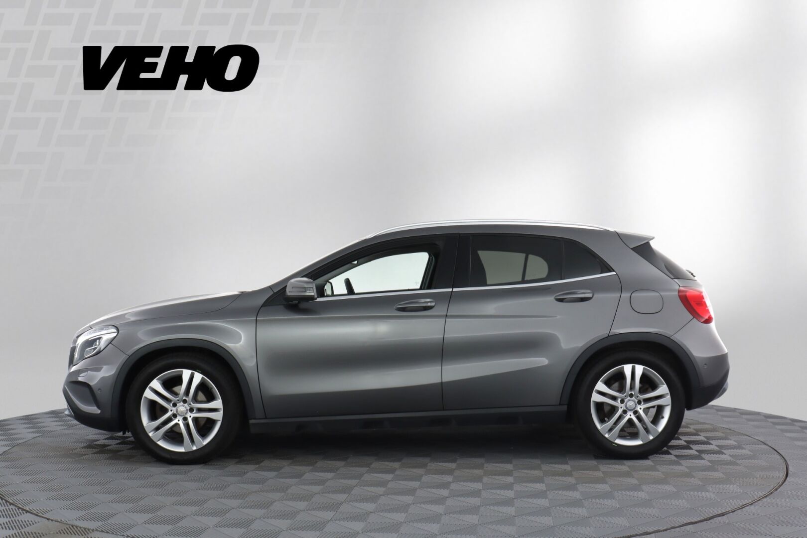 Mercedes-Benz GLA 200 A Premium Business 2015, bild 2/17