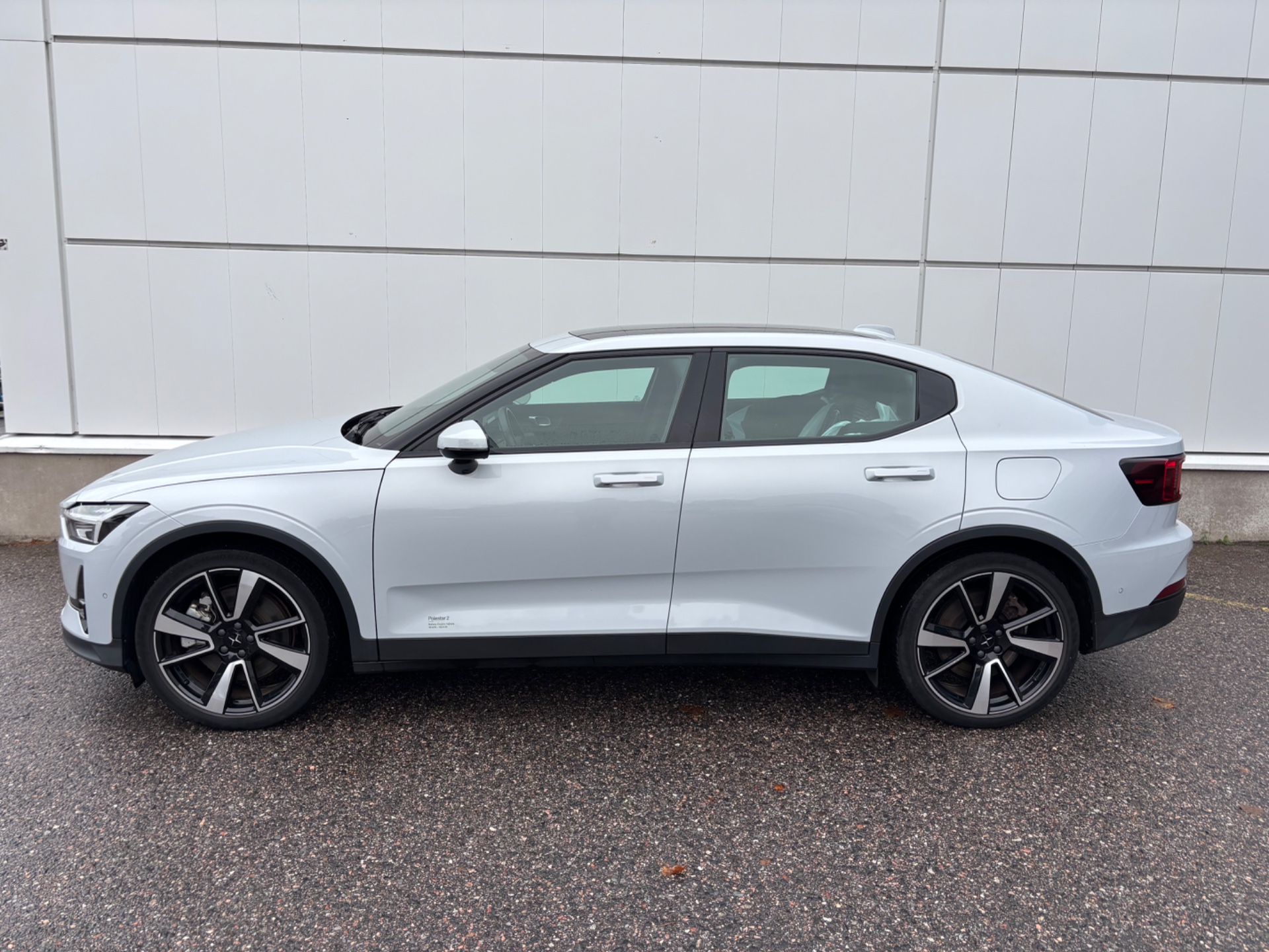 Polestar 2 Launch Edition, 300kW, 78kWh 2021, kuva 2/23