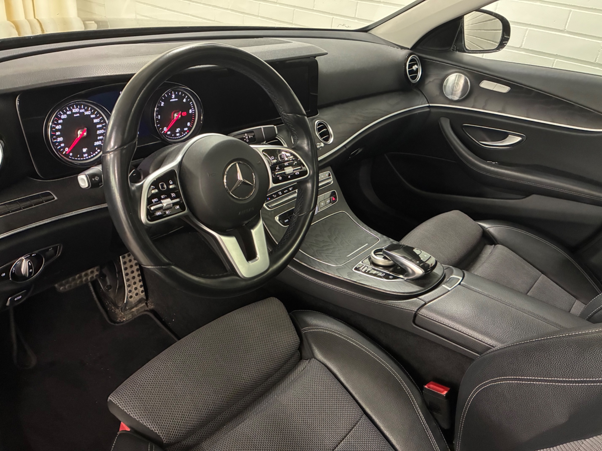 Mercedes-Benz E 2018, kuva 3/5